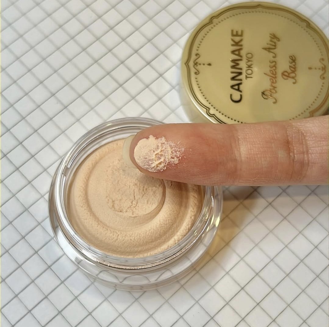 ポアレスエアリーベース/キャンメイク/化粧下地を使ったクチコミ（1枚目）