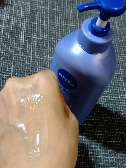 ニベア ルーセントビューティ ディープモイスチャー 浸透保湿美容液ボディミルク リッチローズの香り/ニベア/ボディミルクを使ったクチコミ(6枚目)