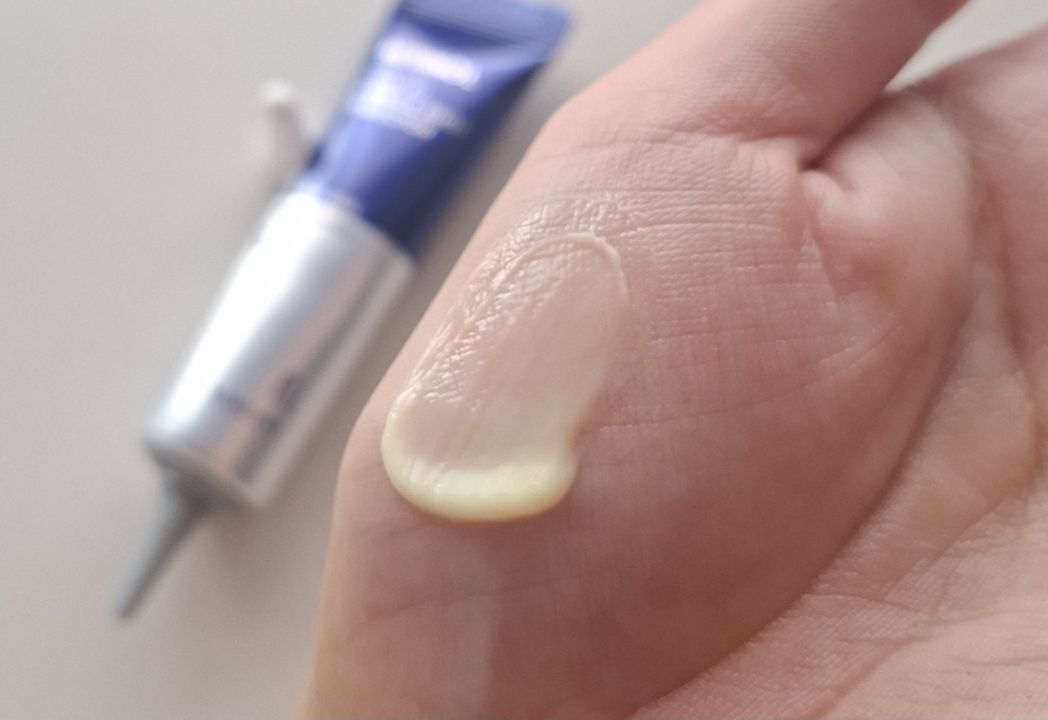 レチノール2500IUリンクルショットパーフェクター/BONCEPT/美容液を使ったクチコミ（3枚目）