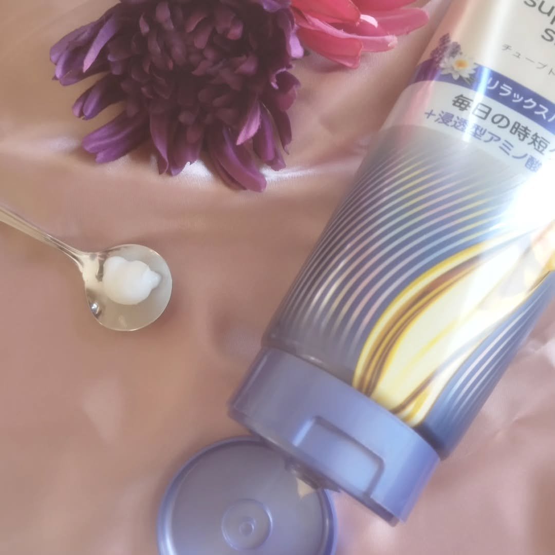 ラックス　スーパーリッチシャイン  リラックスナイトケア　まとまりチューブトリートメント/LUX/洗い流すヘアトリートメントを使ったクチコミ（3枚目）