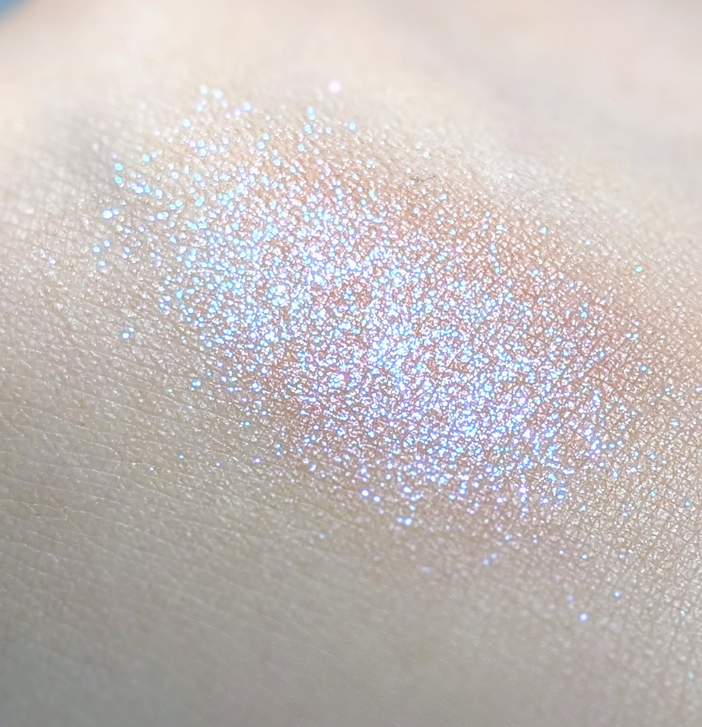 クラッシュド ジェム/shu uemura/単色アイシャドウを使ったクチコミ(2枚目)