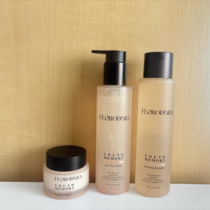 コスメ&スキンケア on LIPS 「FLORODORA✨ユースメモリーギフトパッケージTypeC①..」(4枚目)