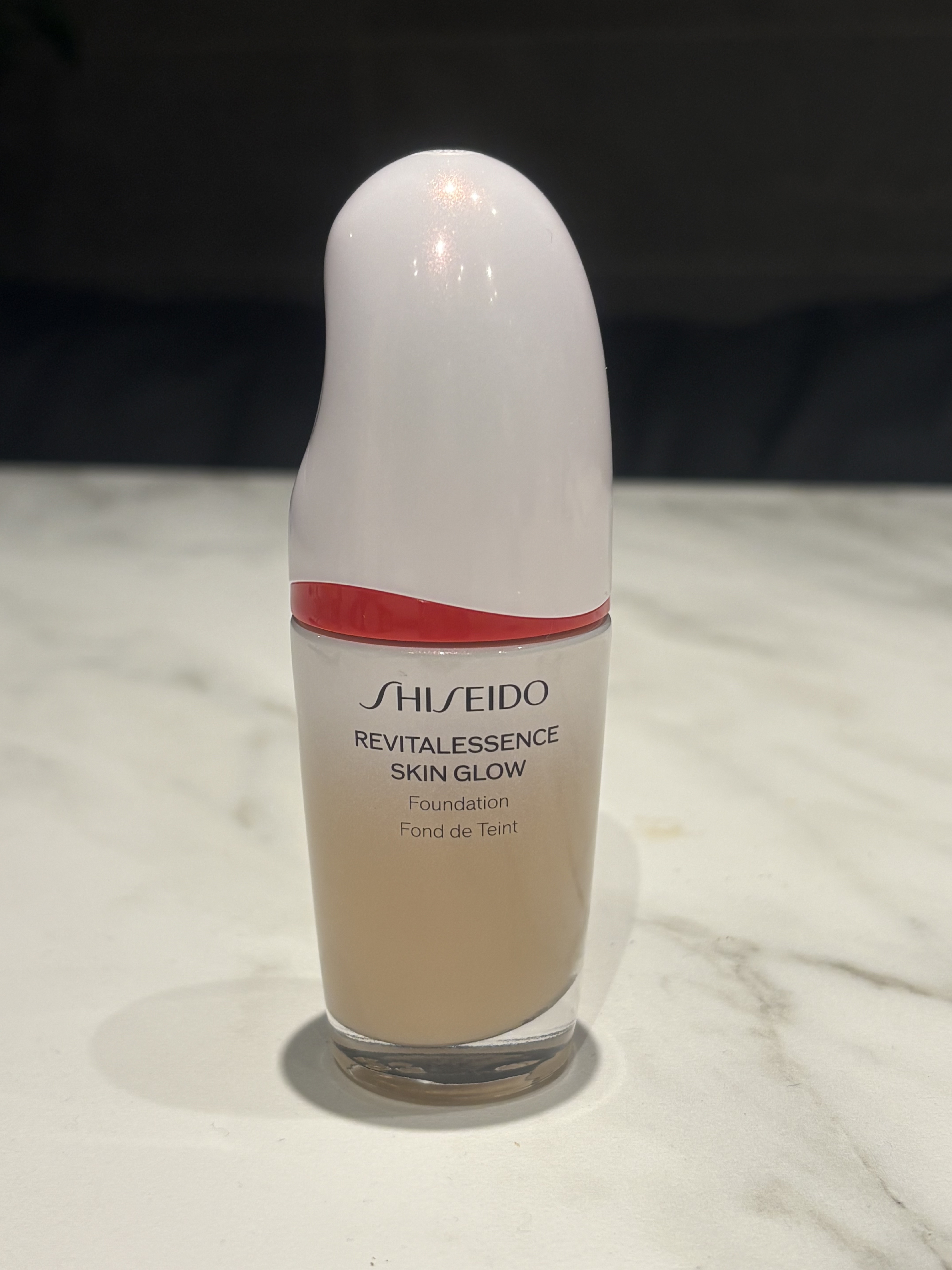 SHISEIDO エッセンス スキングロウ ファンデーションのクチコミ「SHISEIDOエッセンス スキングロウ ファンデーション320Pine¥7,590
エッセン.....」（2枚目）