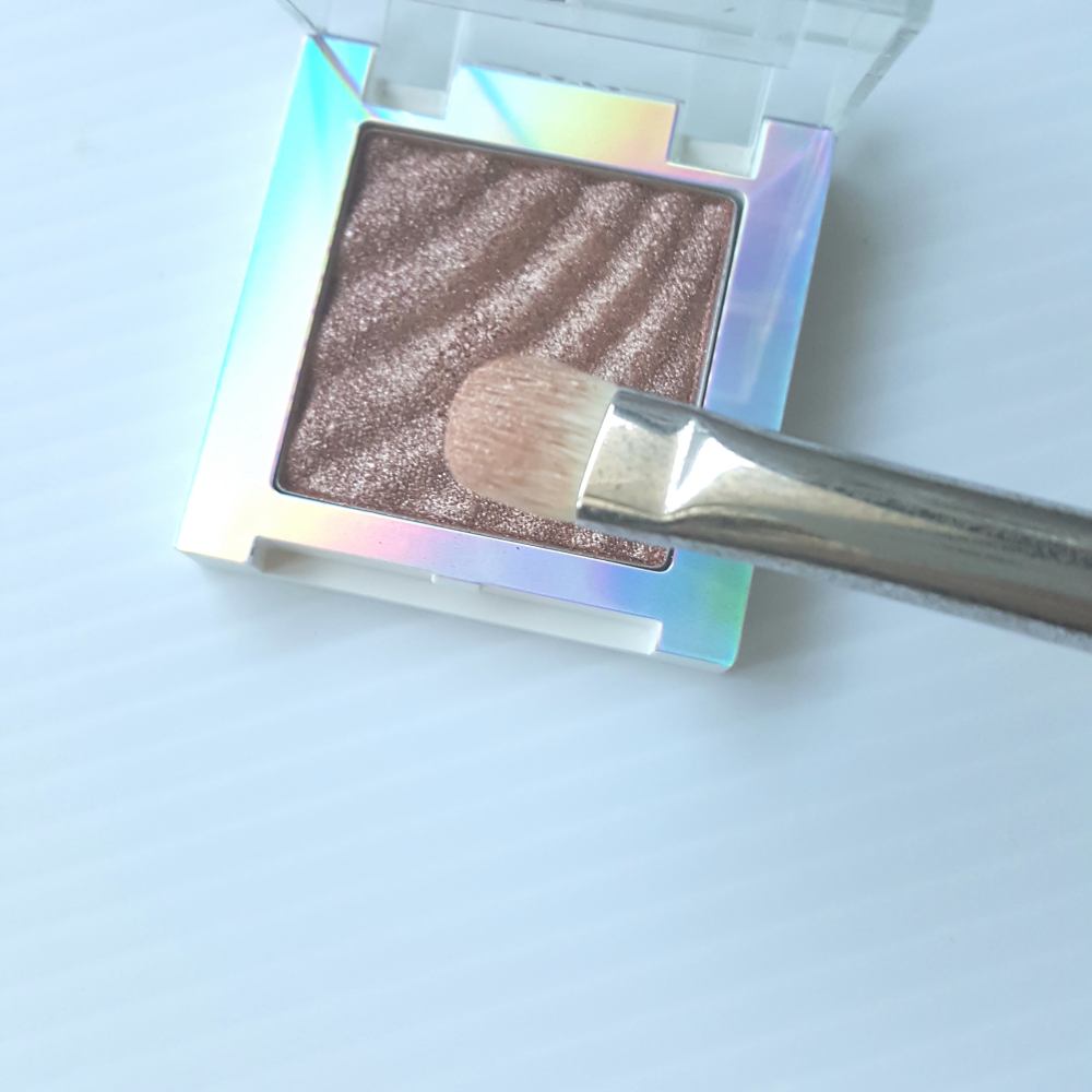 #239S アイ シェーディング ブラシ/M・A・C/メイクブラシを使ったクチコミ（2枚目）