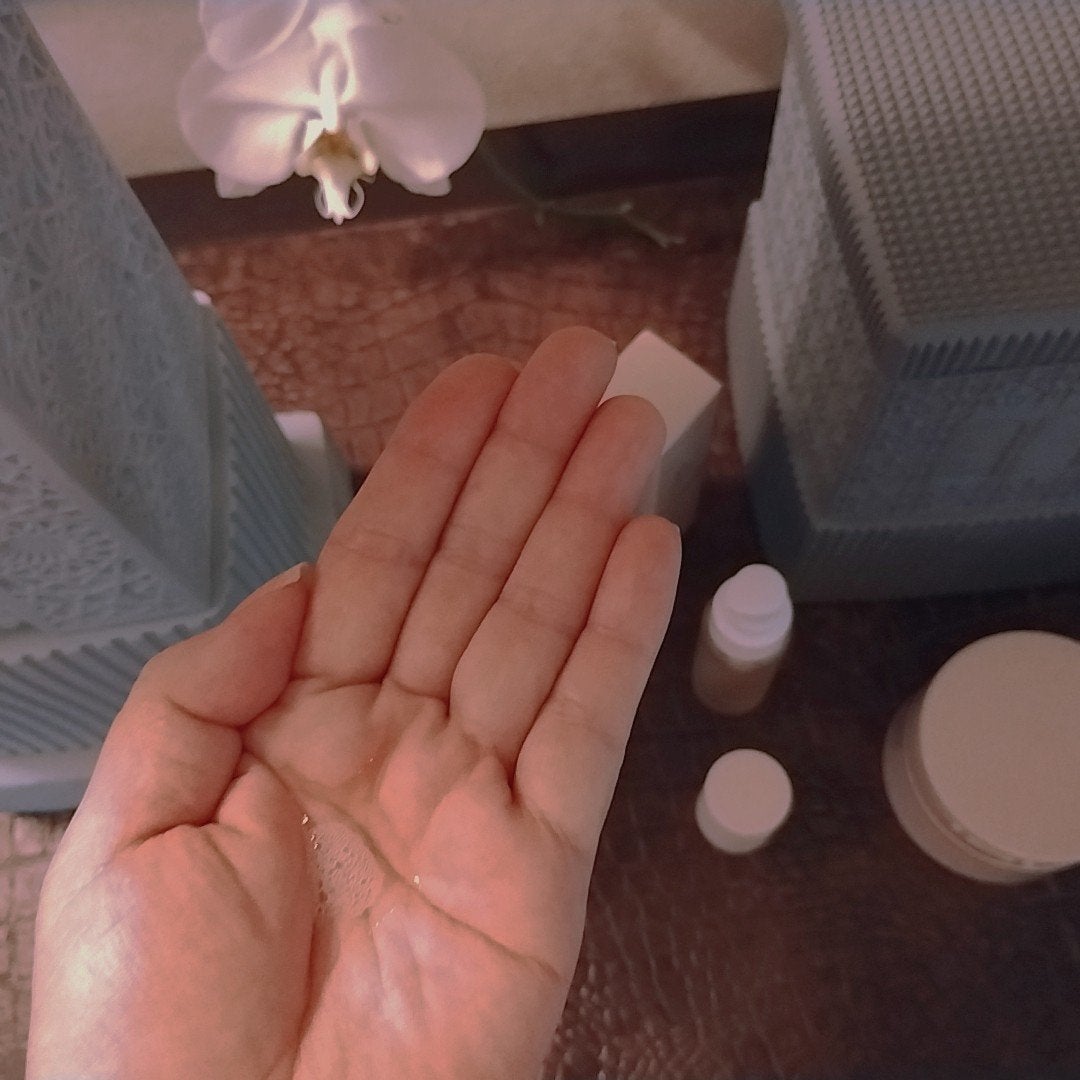 mcgroupakiko on LIPS 「酷暑故睡眠時、冷房の調整が難しくまた年齢によるトイレ事情も相ま..」(4枚目)