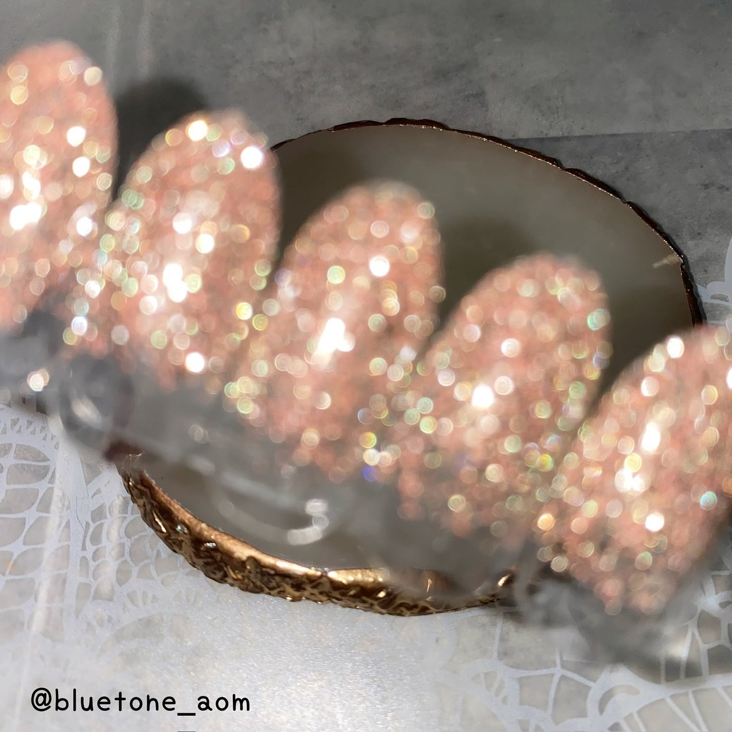 ⋆͛🦖⋆͛aomi on LIPS 「オリジナルフラッシュブロンズちゃん最高に雑なラメグラです。笑ラ..」(4枚目)