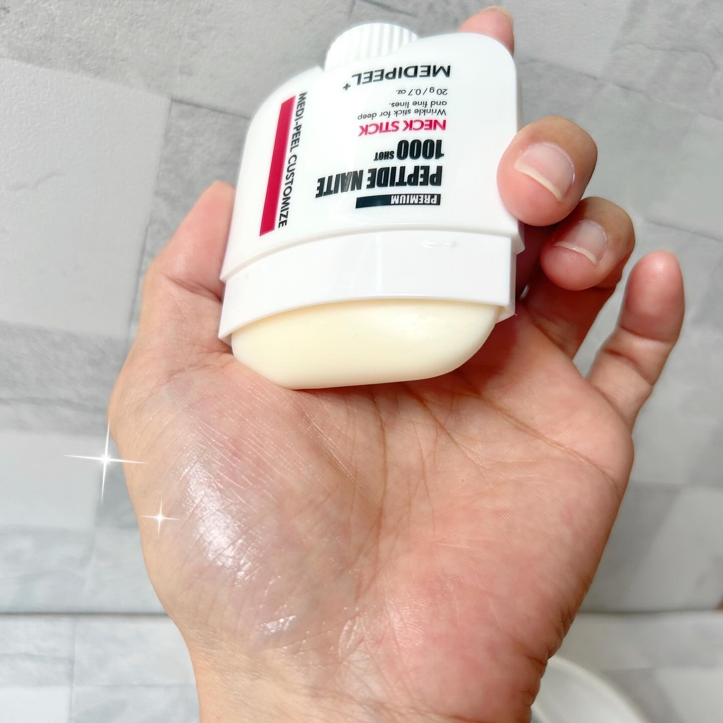 プレミアムペプチドナイテ1000ショットネックスティック/MEDIPEEL/ネック・デコルテケアを使ったクチコミ（3枚目）