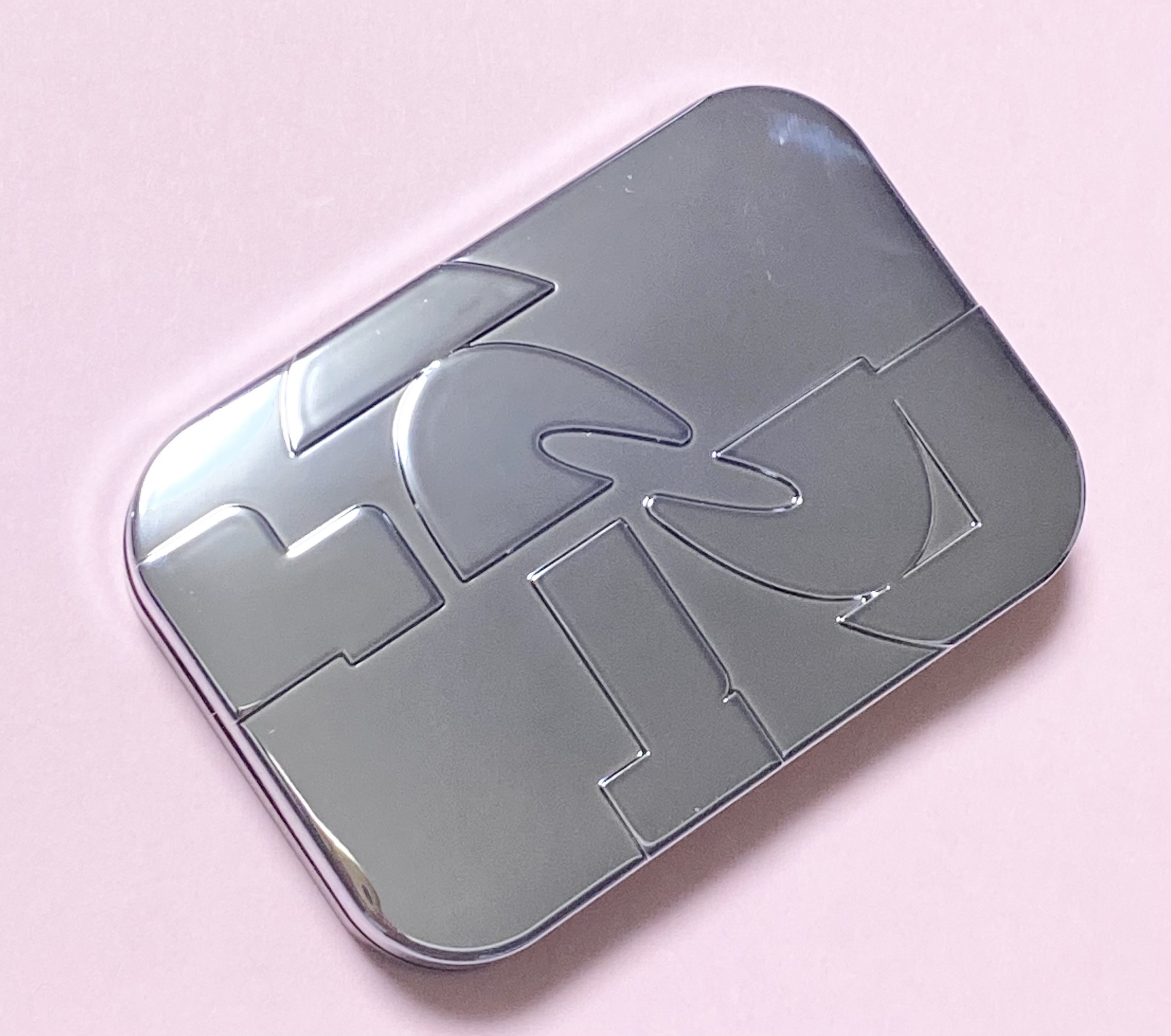 オッドバランスアイパレット/TWO SLASH FOUR/アイシャドウパレットを使ったクチコミ（2枚目）