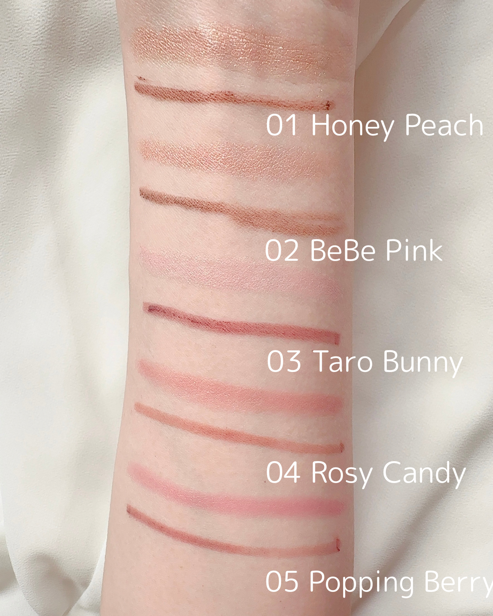 カラープレイデュアルライナー/2aN/スティックアイシャドウを使ったクチコミ（2枚目）