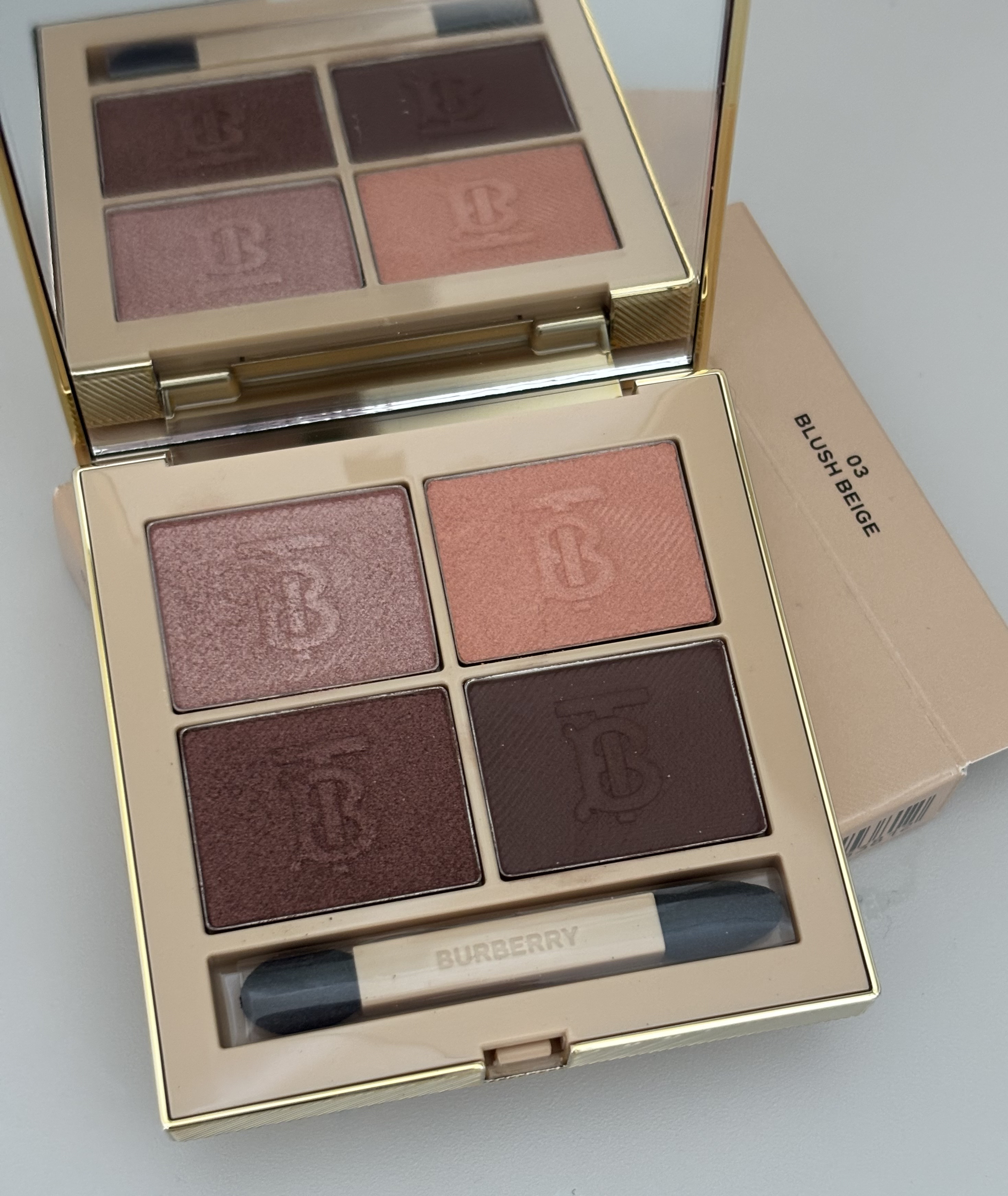 バーバリー アイ クアッド/Burberry Beauty/アイシャドウパレットを使ったクチコミ（1枚目）