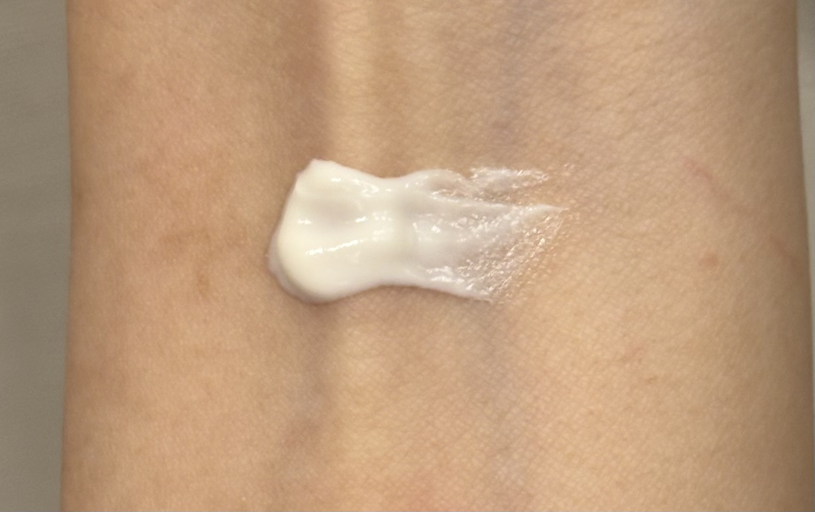 エッセンシャルイネルジャ ハイドレーティング デークリーム 50g/SHISEIDO/フェイスクリームを使ったクチコミ（2枚目）