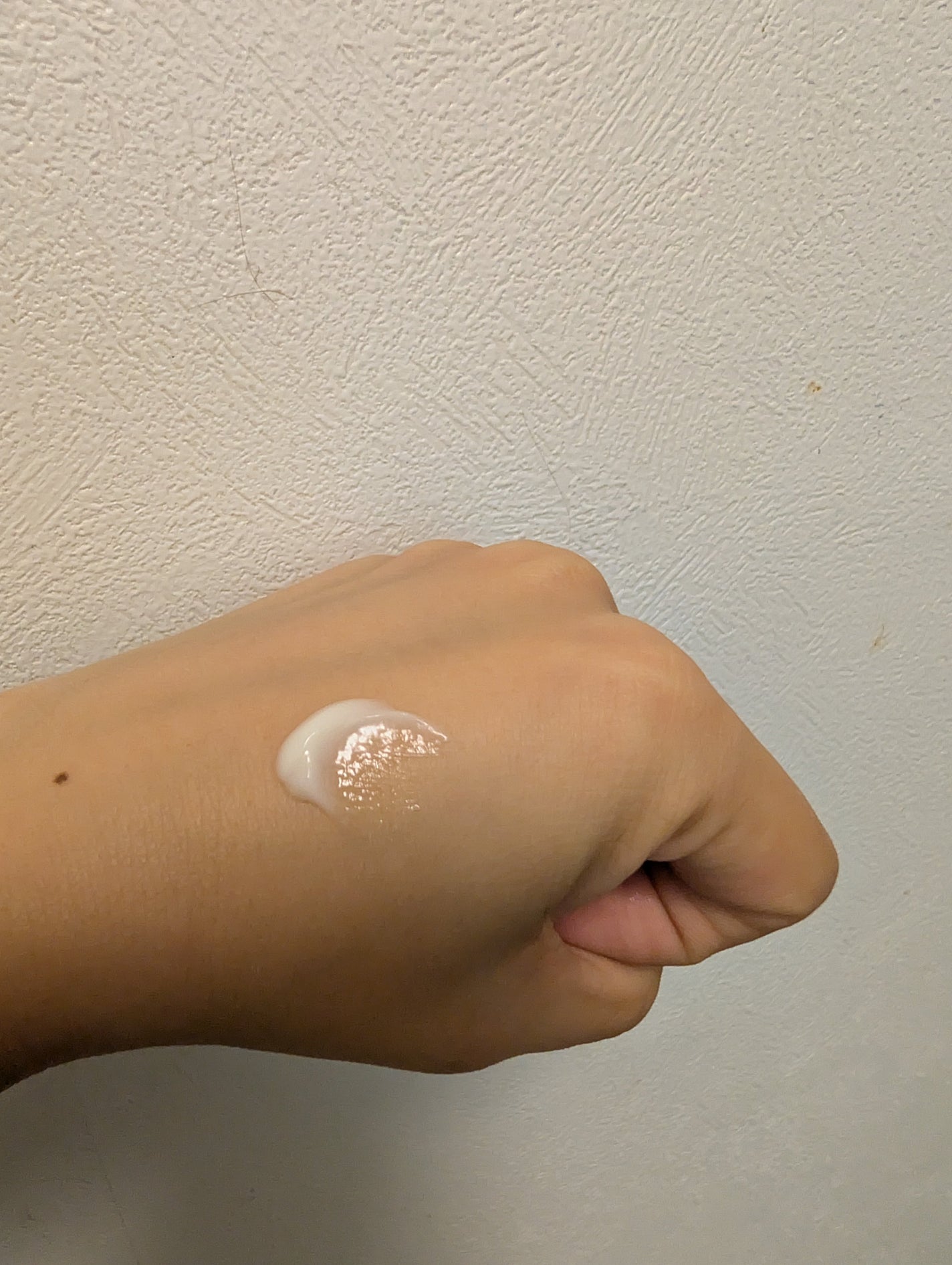 ラックス スーパーリッチシャイン ダメージリペア 補修チューブトリートメント/LUX/洗い流すヘアトリートメントを使ったクチコミ(2枚目)