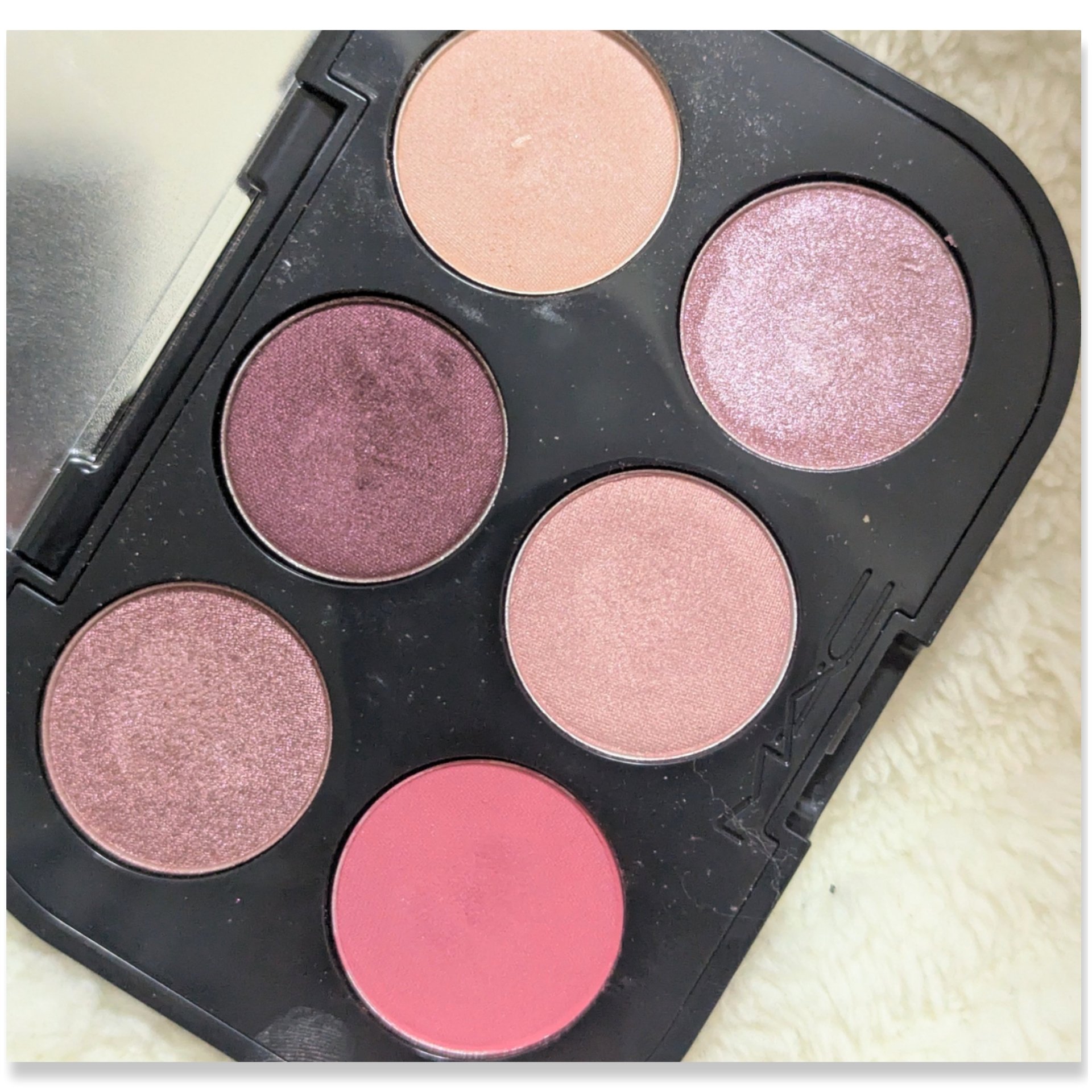 コネクト イン カラー アイシャドウ パレット × 6 ローズ レンズ/M・A・C/アイシャドウパレットを使ったクチコミ（3枚目）