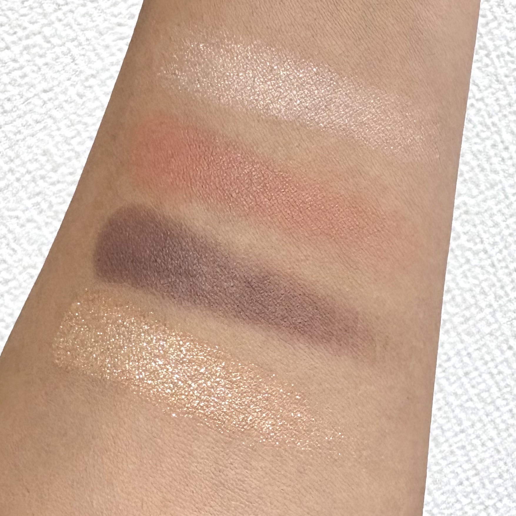 エスト トランスフィア アイカラー/est/アイシャドウパレットを使ったクチコミ（3枚目）