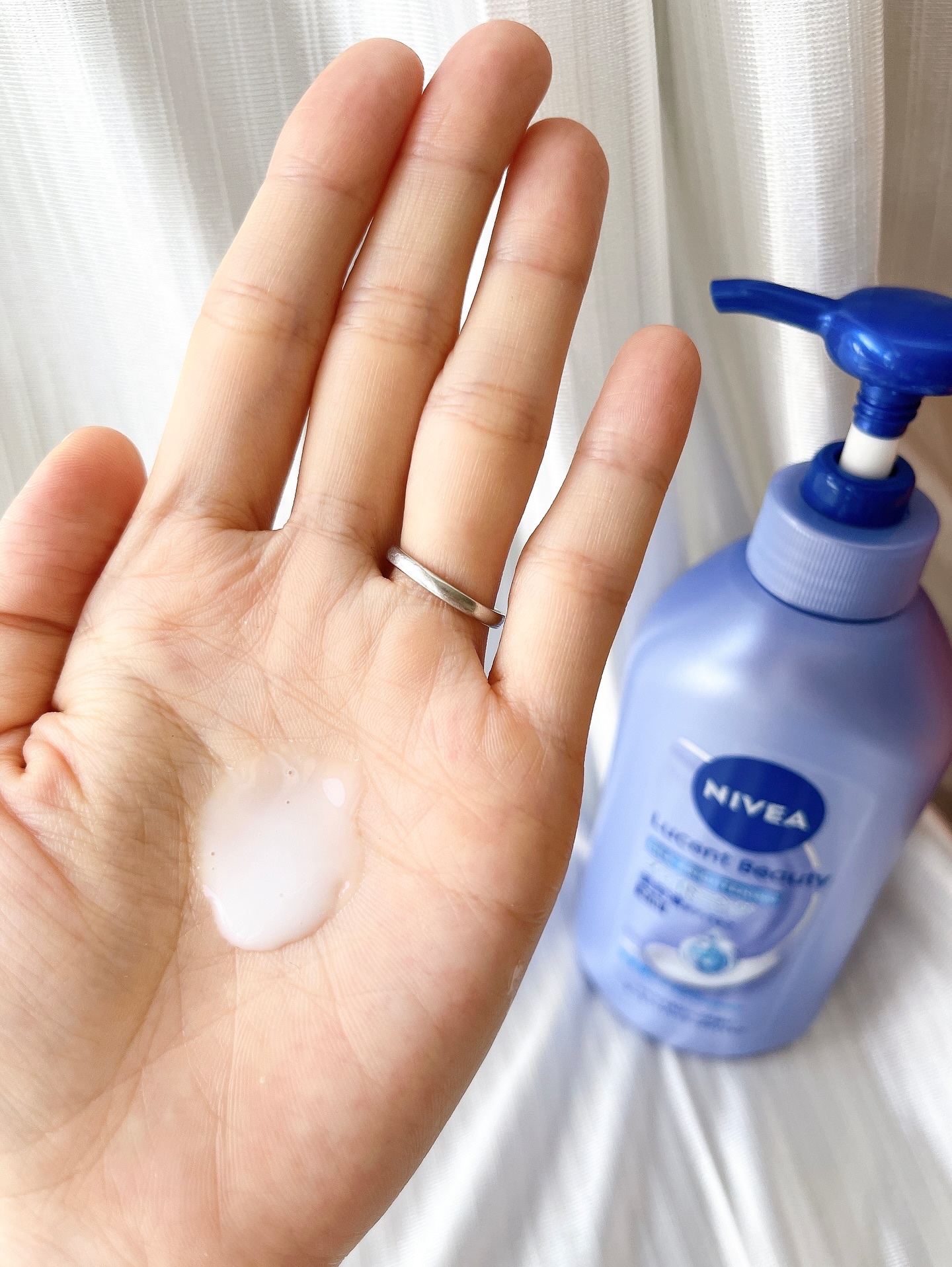 【医薬部外品】ニベア ルーセントビューティ シルクブライトニング ブライトニング美容液ボディミルク/ニベア/ボディミルクを使ったクチコミ（2枚目）