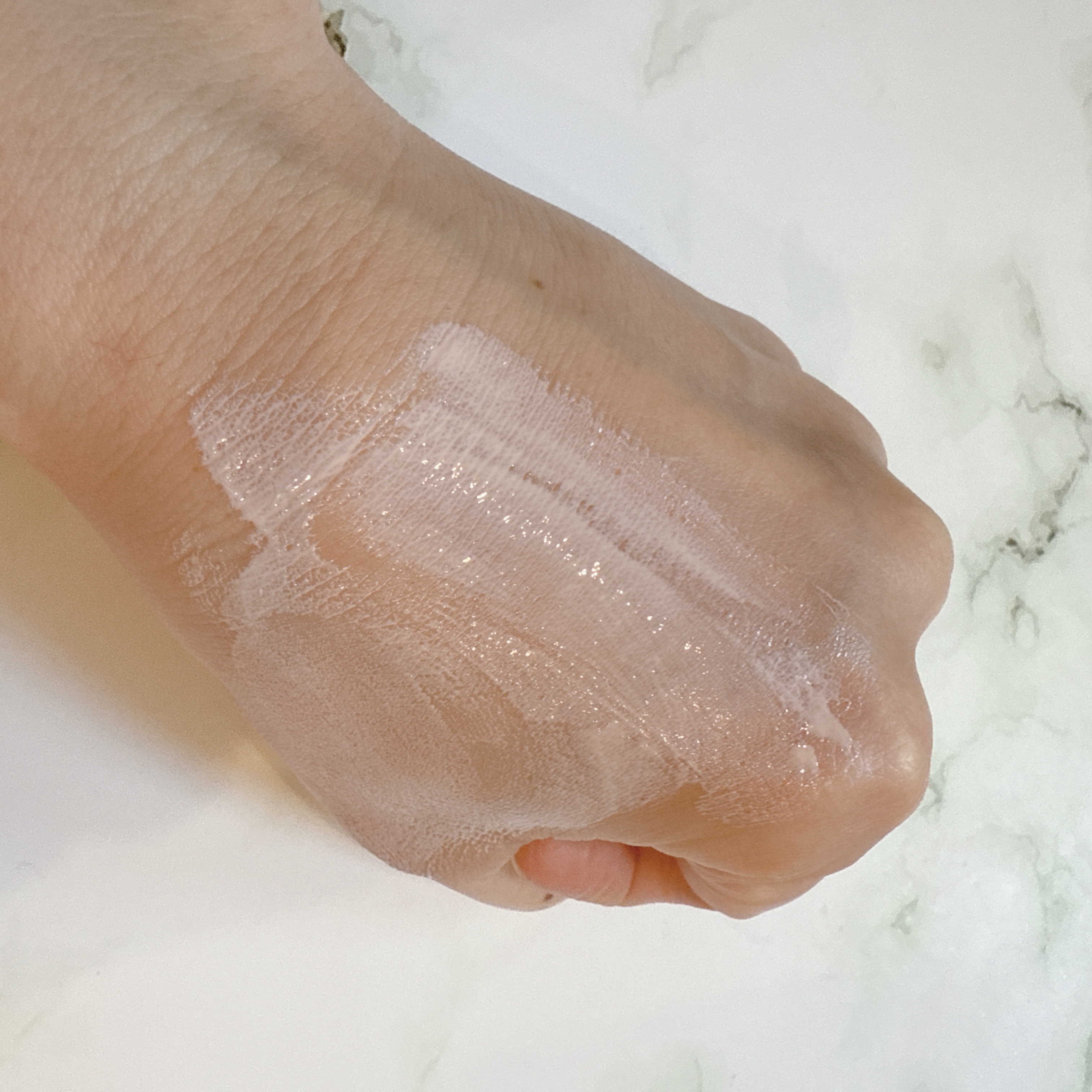 ウォータフルトーンアップサンクリーム/ダルバ/日焼け止めクリームを使ったクチコミ（3枚目）