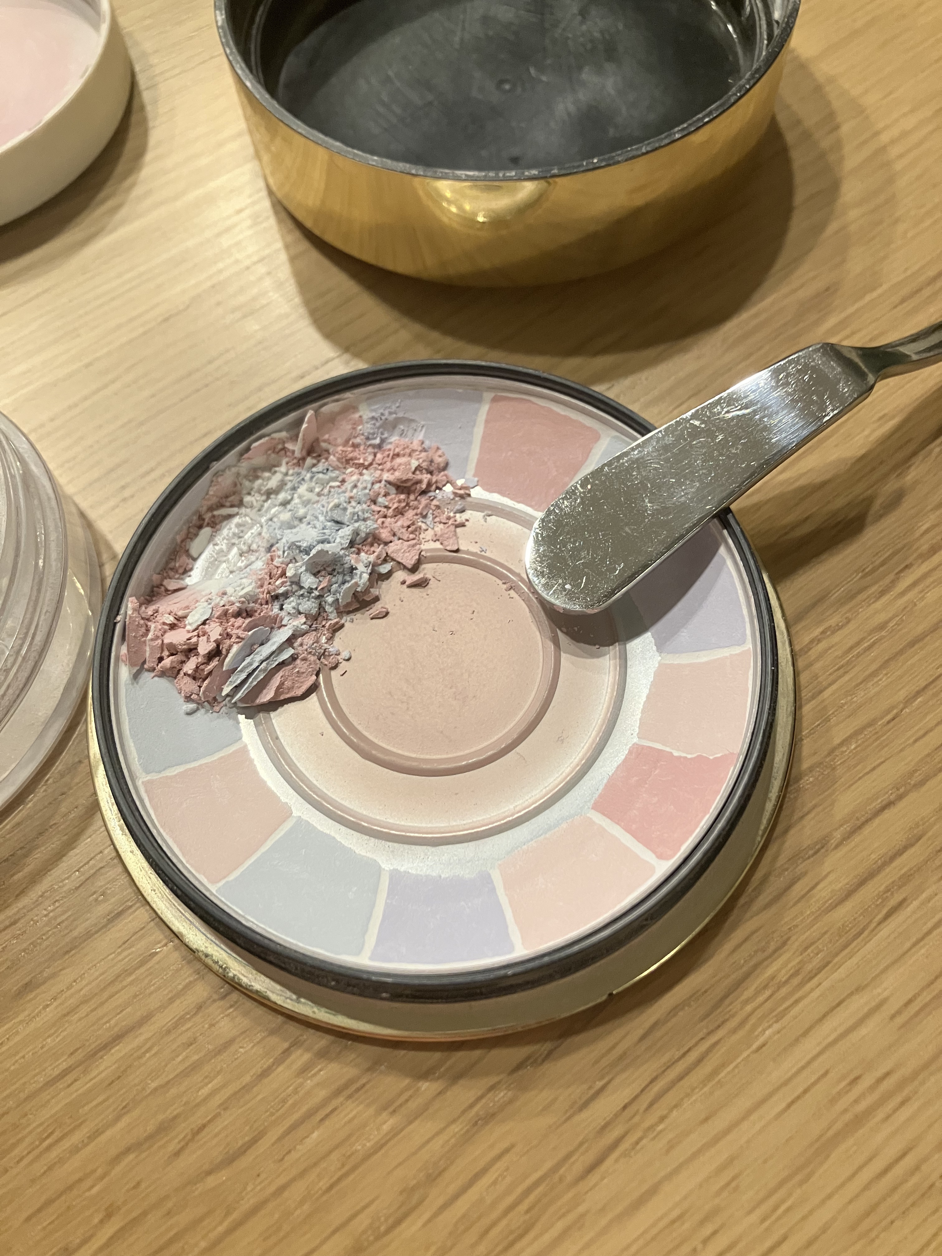 エレガンス　ラプードルオートニュアンスリクスィーズ　IV ラ プードル オートニュアンス リクスィーズ｜フェイスパウダー｜商品