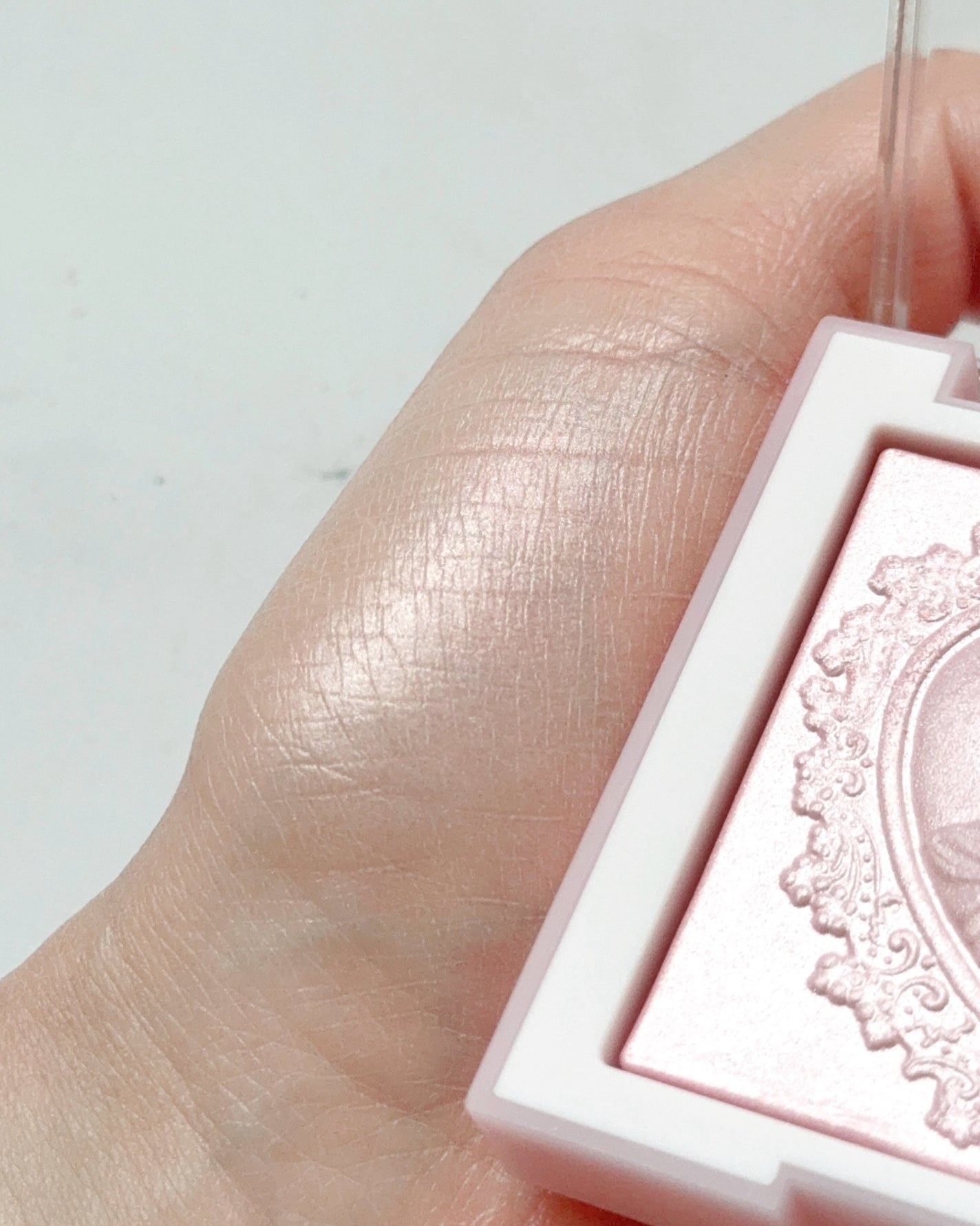 Vカットブレンディングシェーディング/dasique/シェーディングを使ったクチコミ(3枚目)