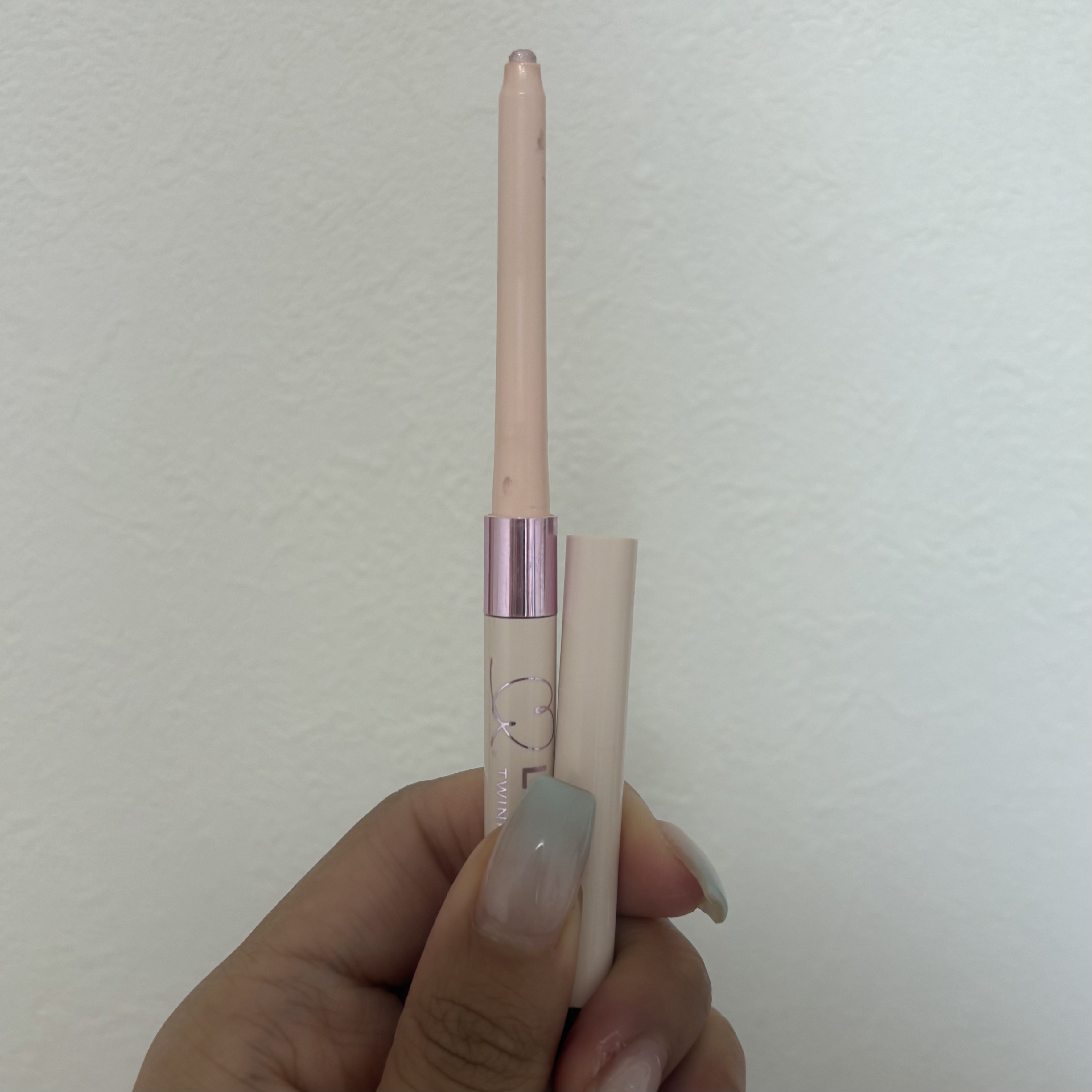 アイムスティックシャドウシマー/i’m meme/スティックアイシャドウを使ったクチコミ（3枚目）