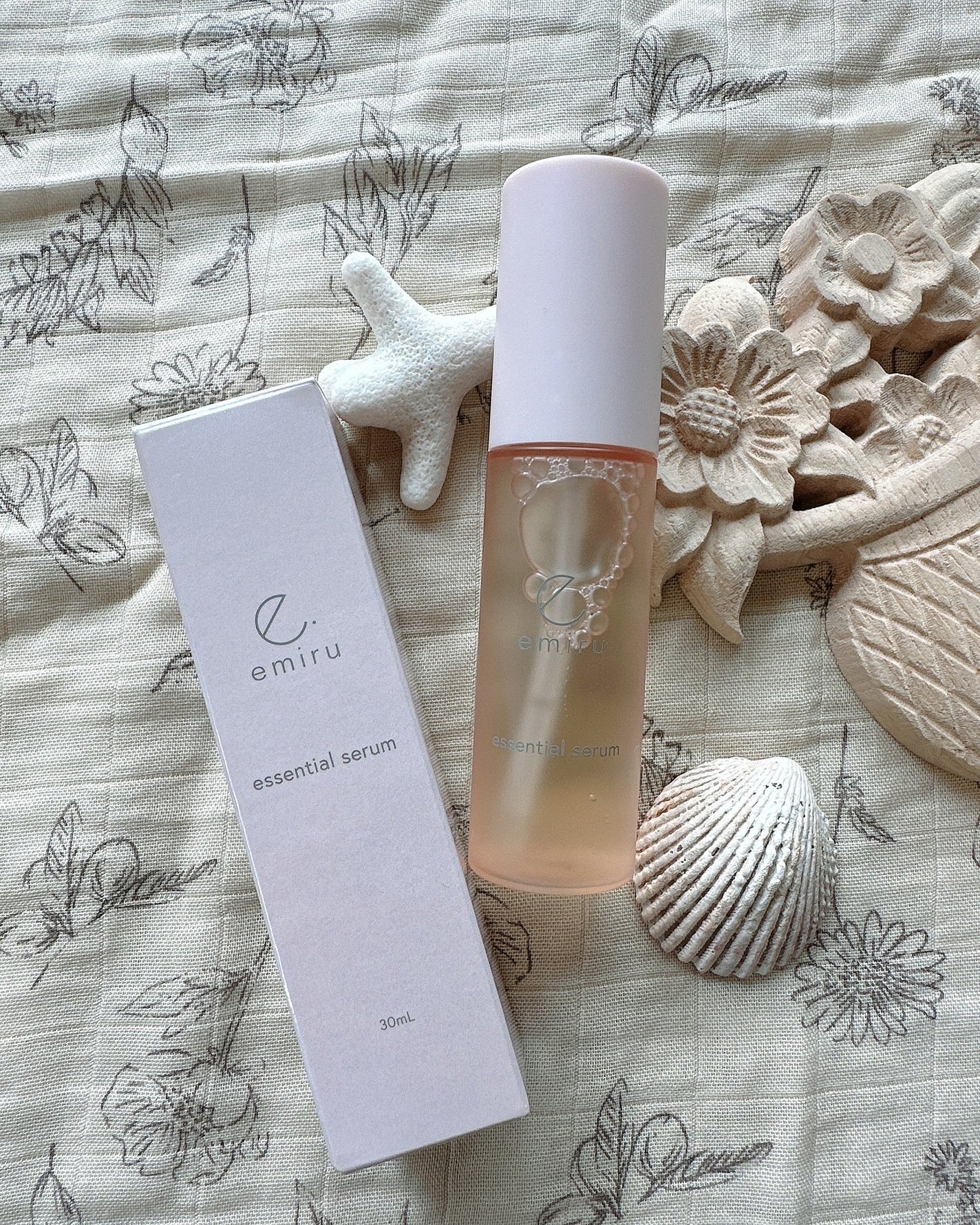 エッセンシャルセラム/emiru/美容液を使ったクチコミ(2枚目)