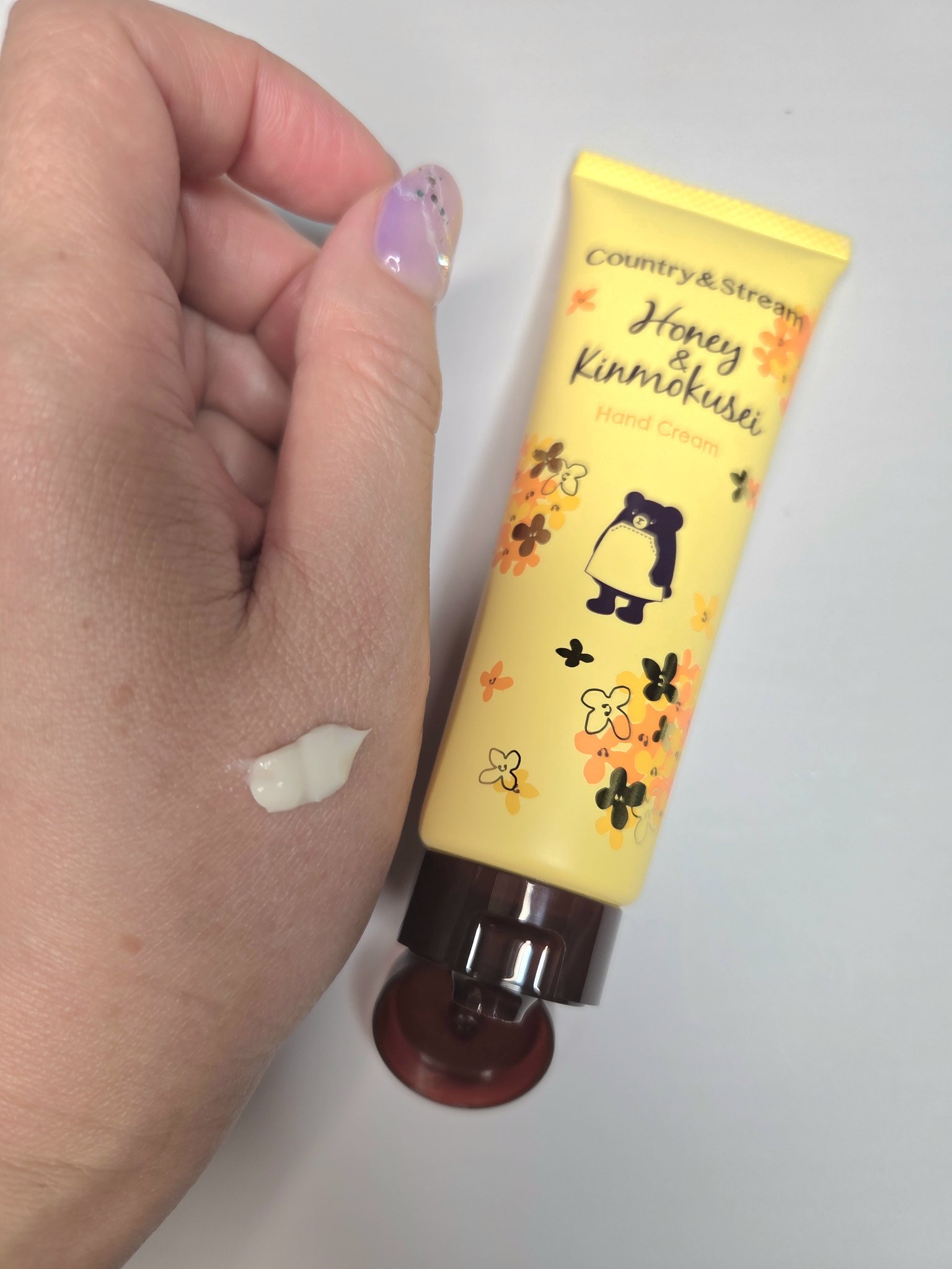 トリートメントハンドクリームK（ハチミツとキンモクセイ）/カントリー&ストリーム/ハンドクリームを使ったクチコミ（2枚目）