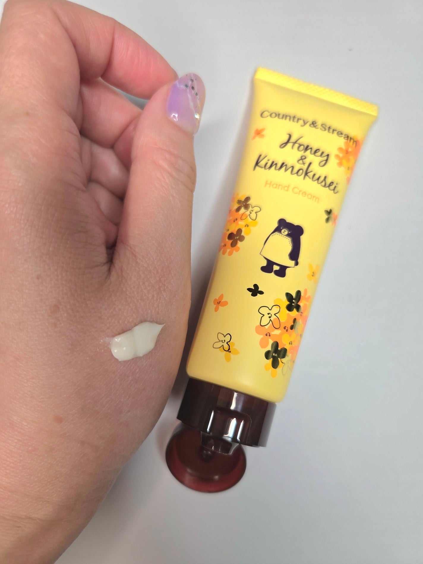 トリートメントハンドクリームK(ハチミツとキンモクセイ)/カントリー&ストリーム/ハンドクリームを使ったクチコミ(2枚目)