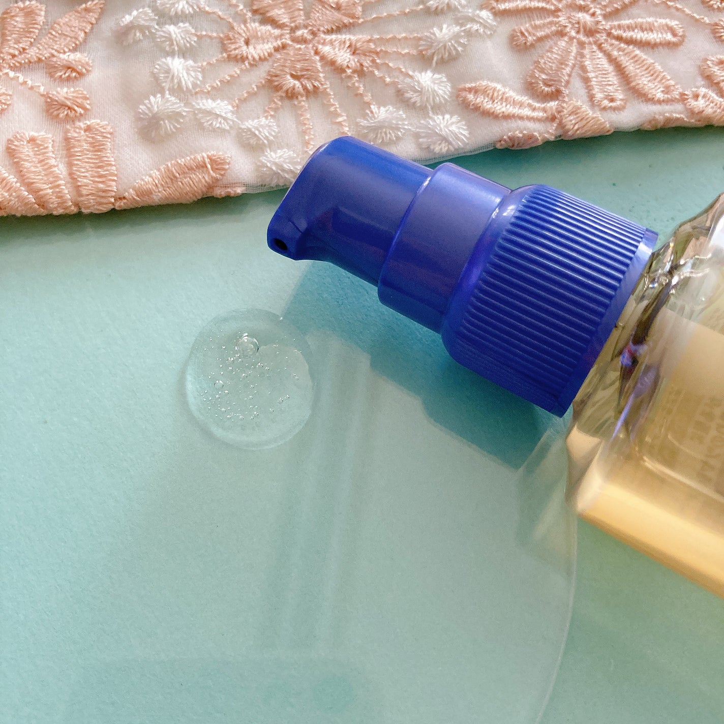 ラックス スーパーリッチシャイン リラックスナイトケア まとまりヘアオイル/LUX/ヘアオイルを使ったクチコミ(3枚目)