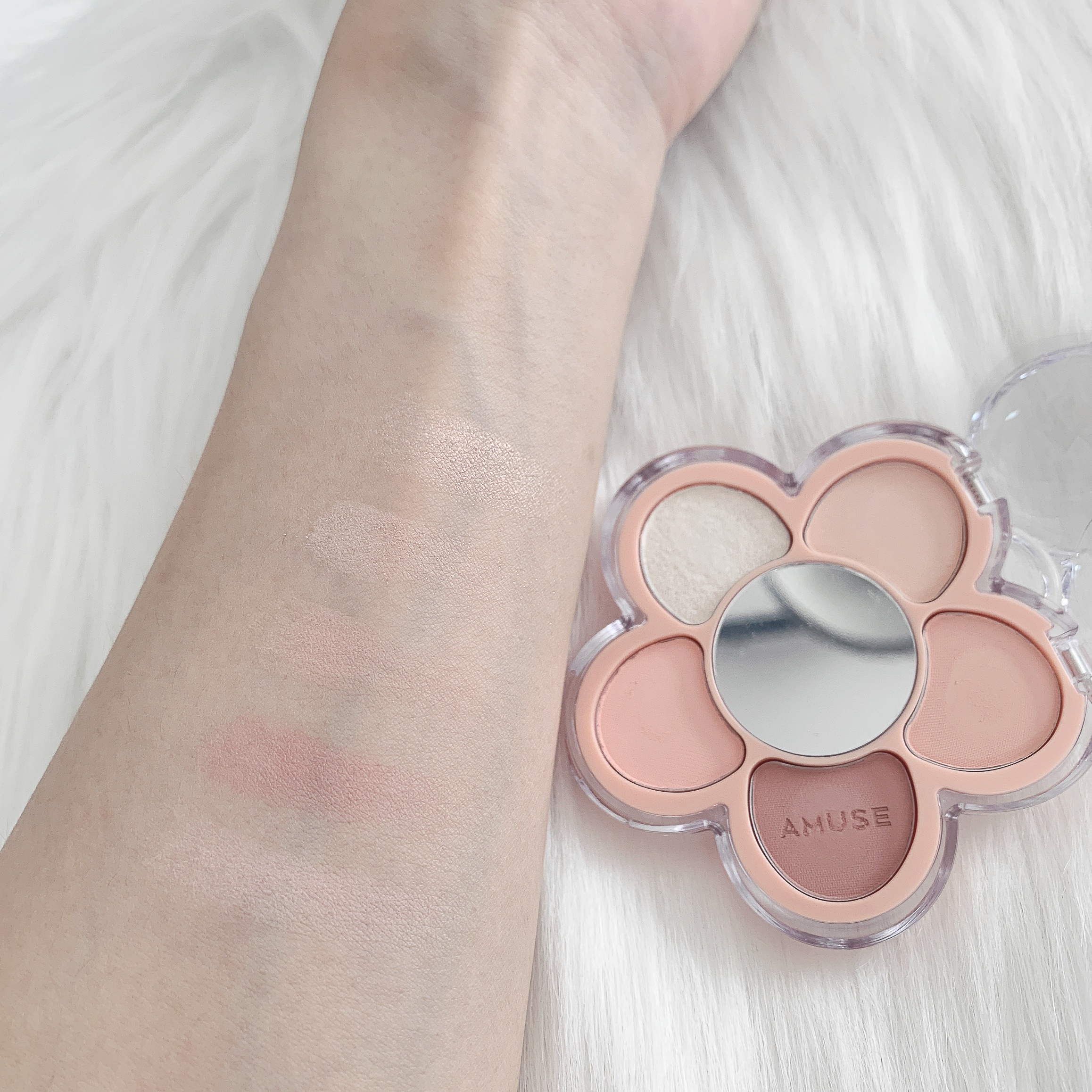 フローラアイパレット/AMUSE/アイシャドウを使ったクチコミ（3枚目）