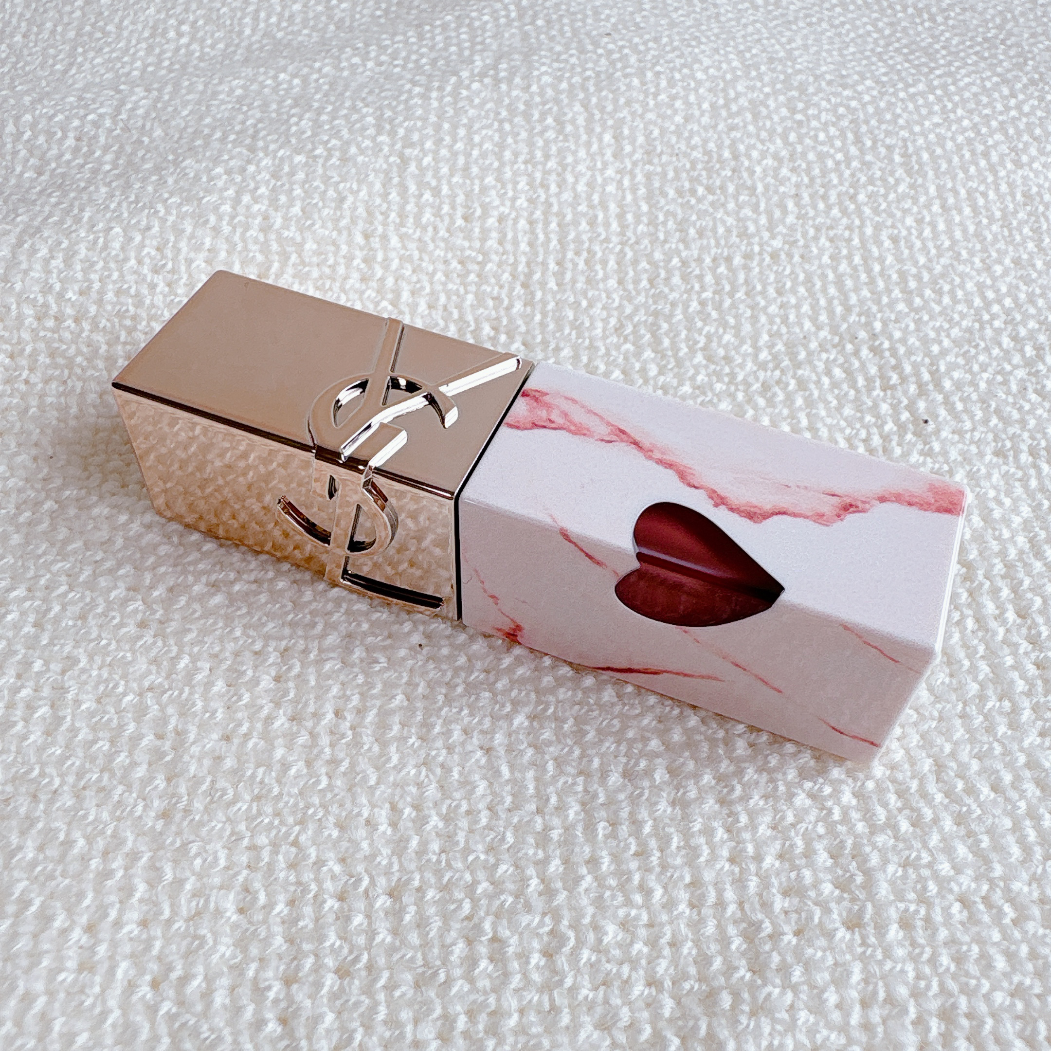 YSL ザ インクス ヴィニルクリーム/YVES SAINT LAURENT BEAUTE/口紅を使ったクチコミ（1枚目）