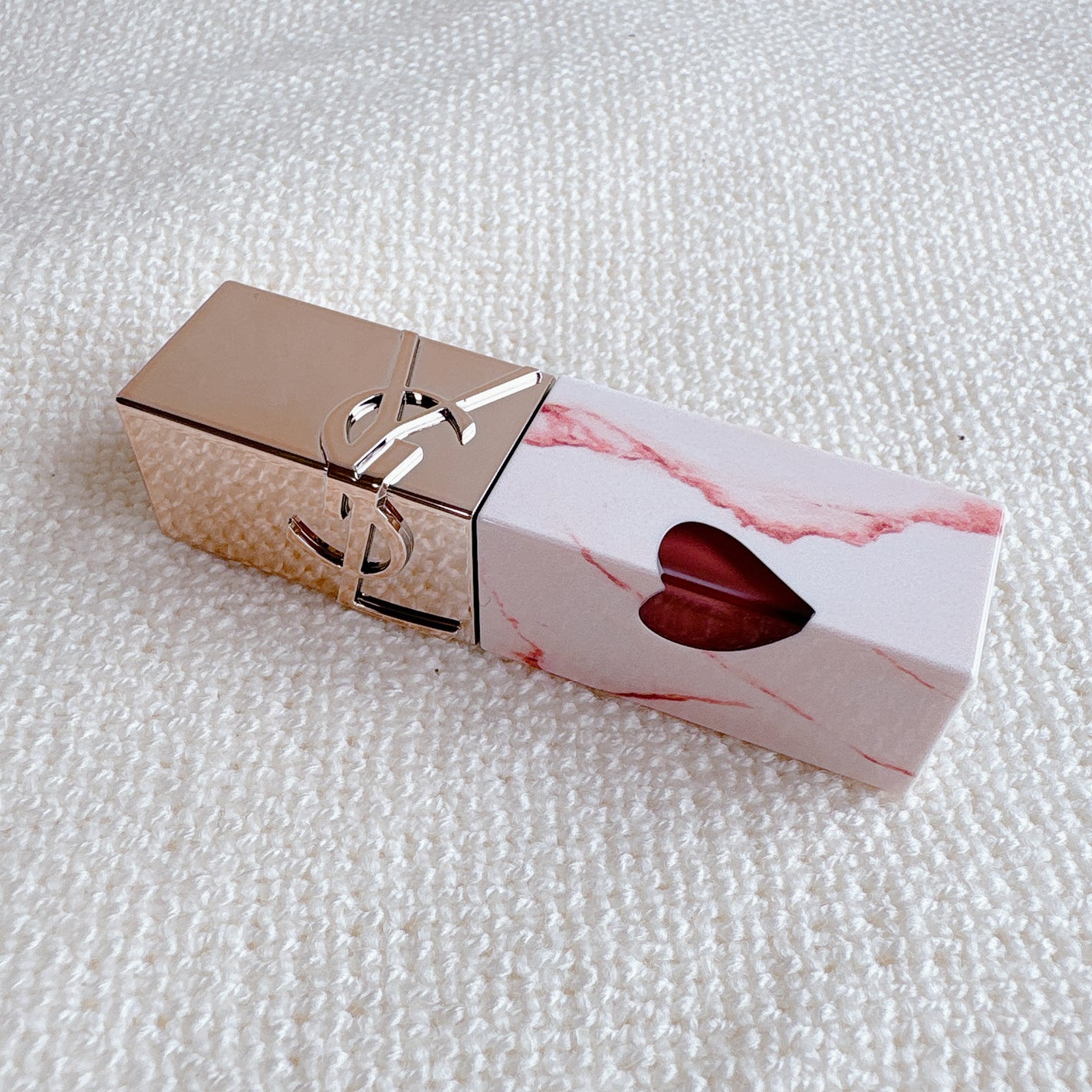 YSL ザ インクス ヴィニルクリーム/YVES SAINT LAURENT BEAUTE/口紅を使ったクチコミ(1枚目)