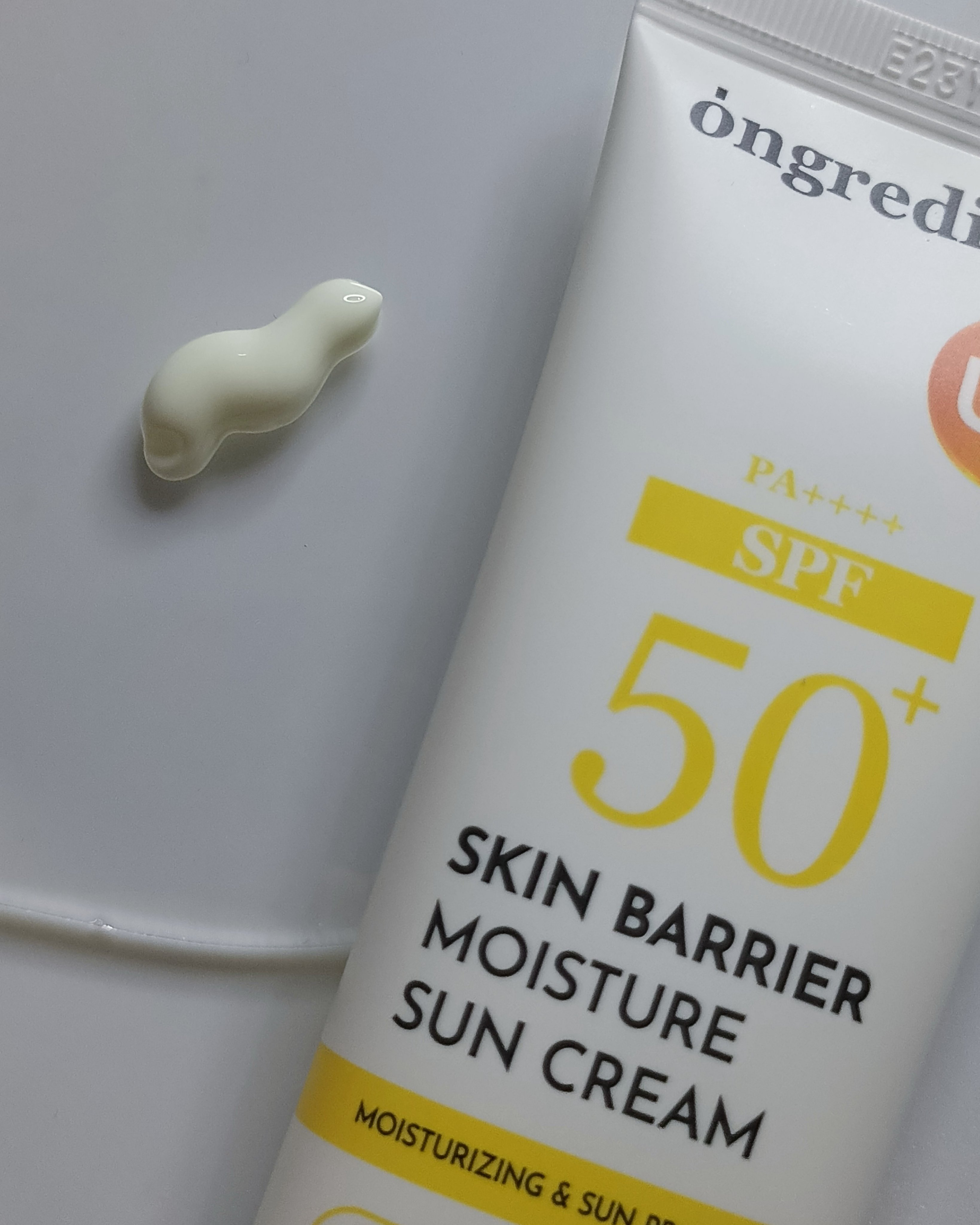 スキンバリアモイスチャーサンクリーム/Ongredients/日焼け止めクリームを使ったクチコミ（2枚目）