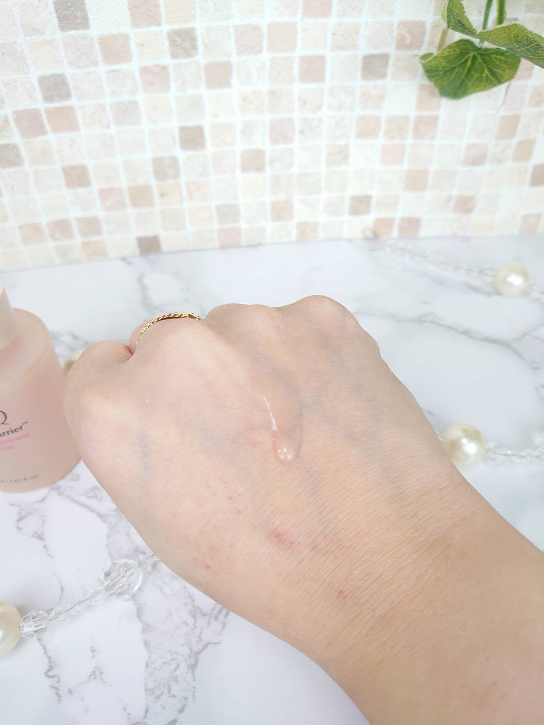 バイオームバリアPHAグローリファイニングアンプル/UIQ/美容液を使ったクチコミ(3枚目)