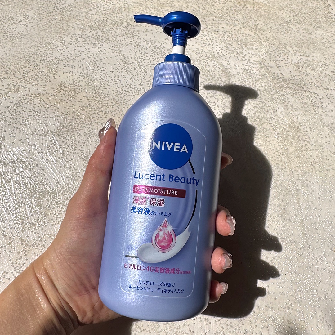 ニベア ルーセントビューティ ディープモイスチャー 浸透保湿美容液ボディミルク リッチローズの香り/ニベア/ボディミルクを使ったクチコミ（2枚目）