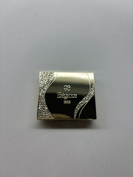 エレガンス プレジール アイズ/Elégance/単色アイシャドウを使ったクチコミ(2枚目)