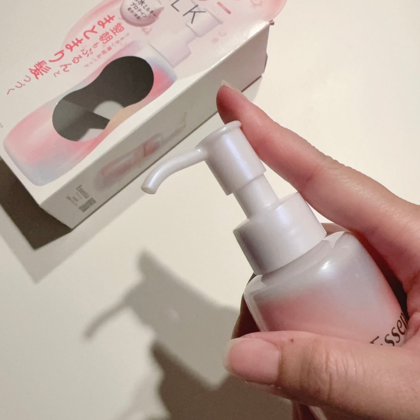 エッセンシャル プレミアム うるりジェリーミルク/エッセンシャル/ヘアミルクを使ったクチコミ(2枚目)