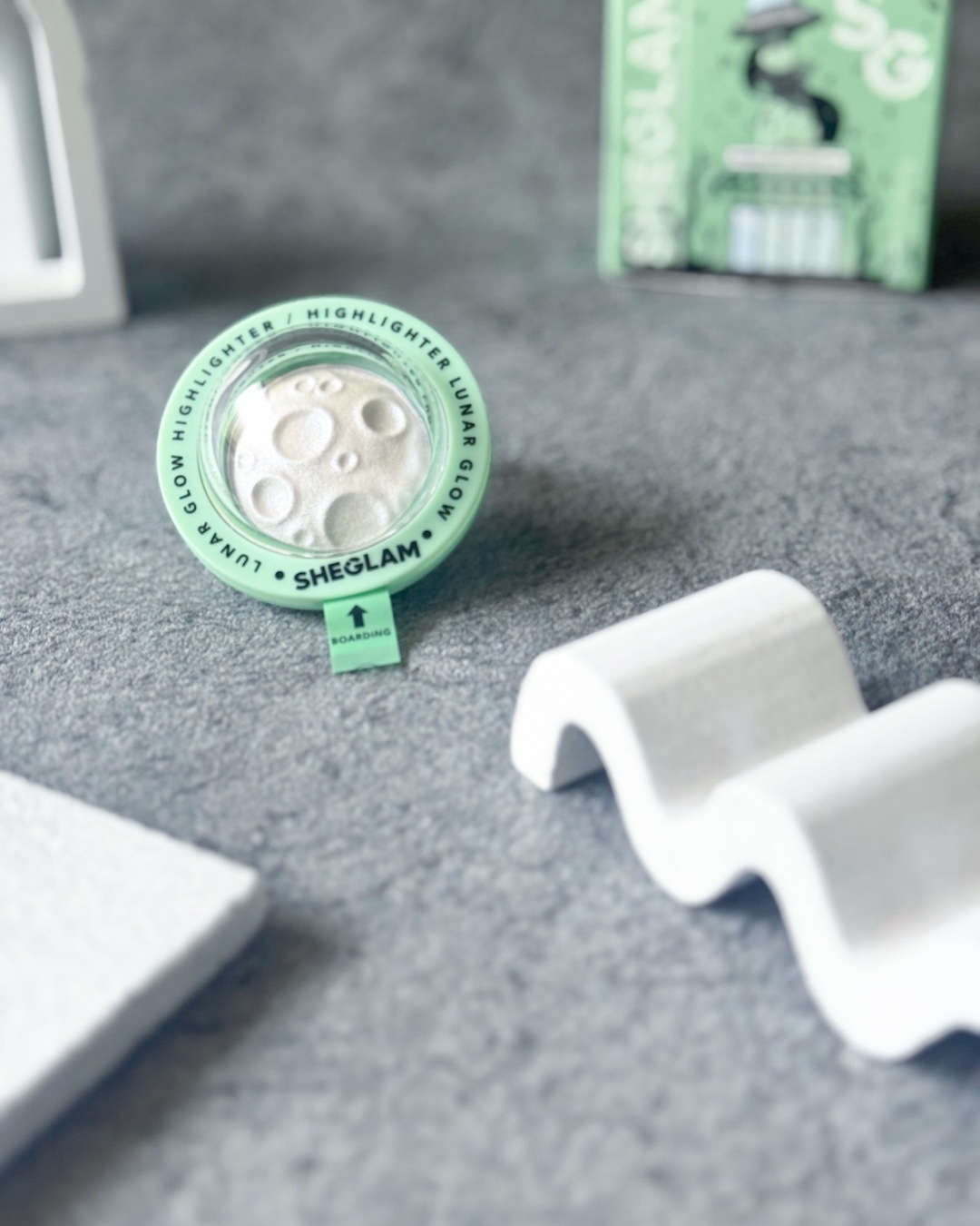 ルナグロウ ハイライター/SHEGLAM/パウダーハイライトを使ったクチコミ（1枚目）