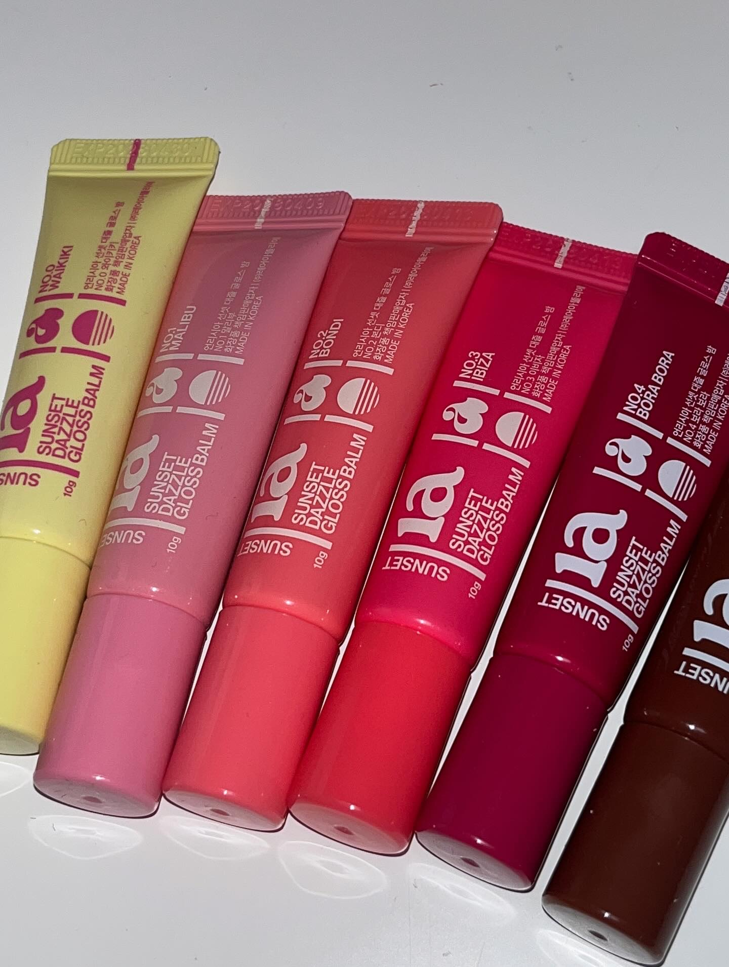 Sunset Dazzle Gloss Balm No.0 ワイキキ/unleashia/リップグロスを使ったクチコミ（3枚目）