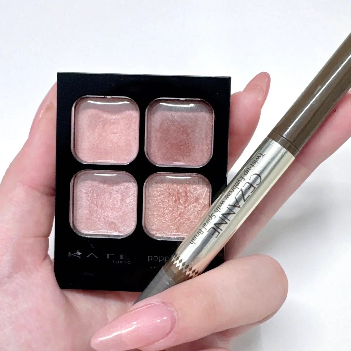 ブラシ付きアイブロウ繰り出し/CEZANNE/アイブロウペンシルを使ったクチコミ（2枚目）