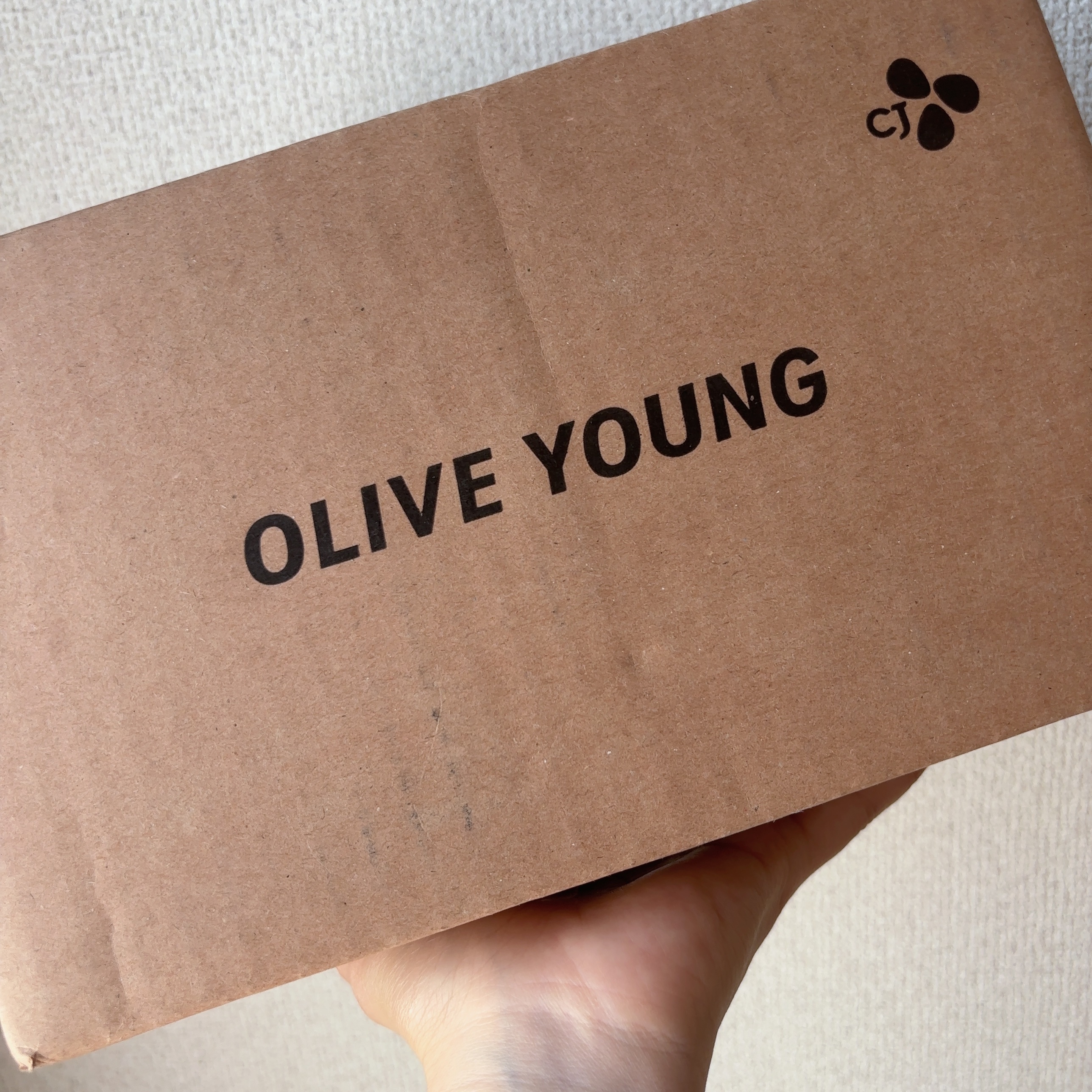 OLIVE YOUNGから商品提供いただきました。

8月29日～9月4日「オリーブヤングセール」が開催中❣️
人気の商品がお得にGETできます！
⁡
私が使用したCLIOのアイブロウもさらにお安くなってました🥹👏
このアイブロウナチュ