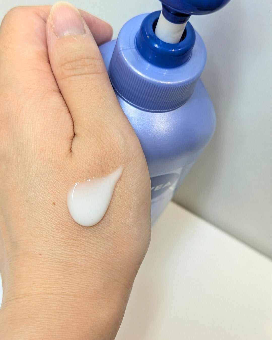 【医薬部外品】ニベア ルーセントビューティ シルクブライトニング ブライトニング美容液ボディミルク/ニベア/ボディミルクを使ったクチコミ(3枚目)