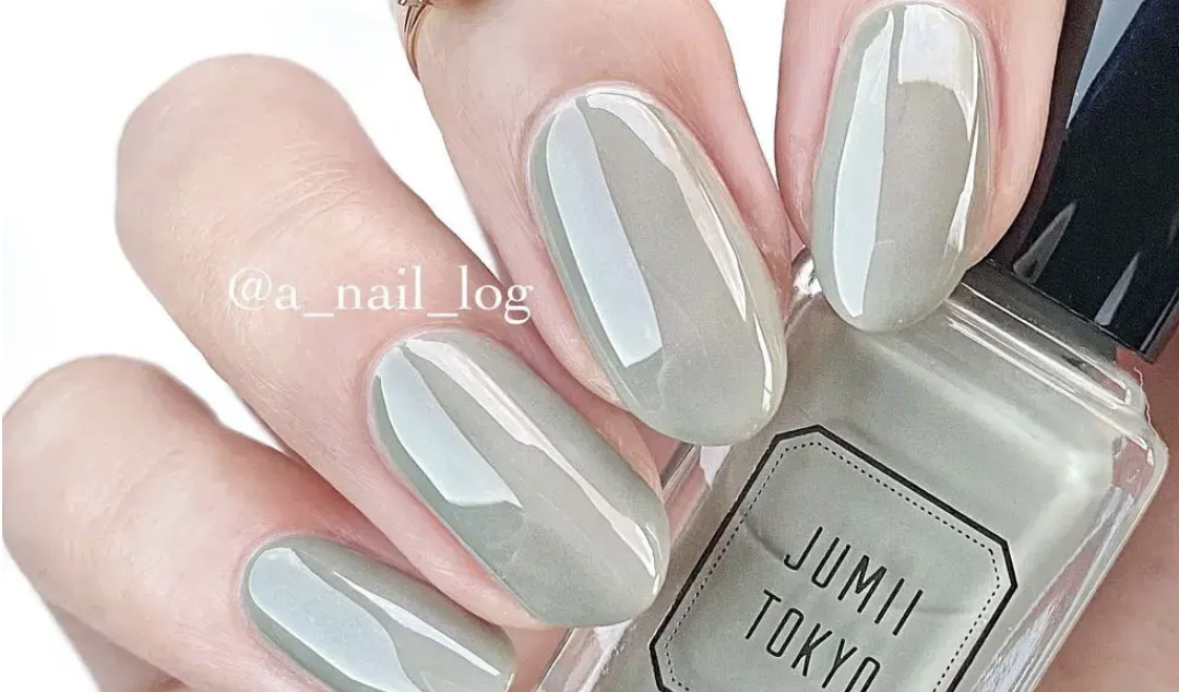 ミントグリーンネイルで爽やかな指先に！春夏に合う色選びやおすすめデザイン・やり方を紹介のサムネイル