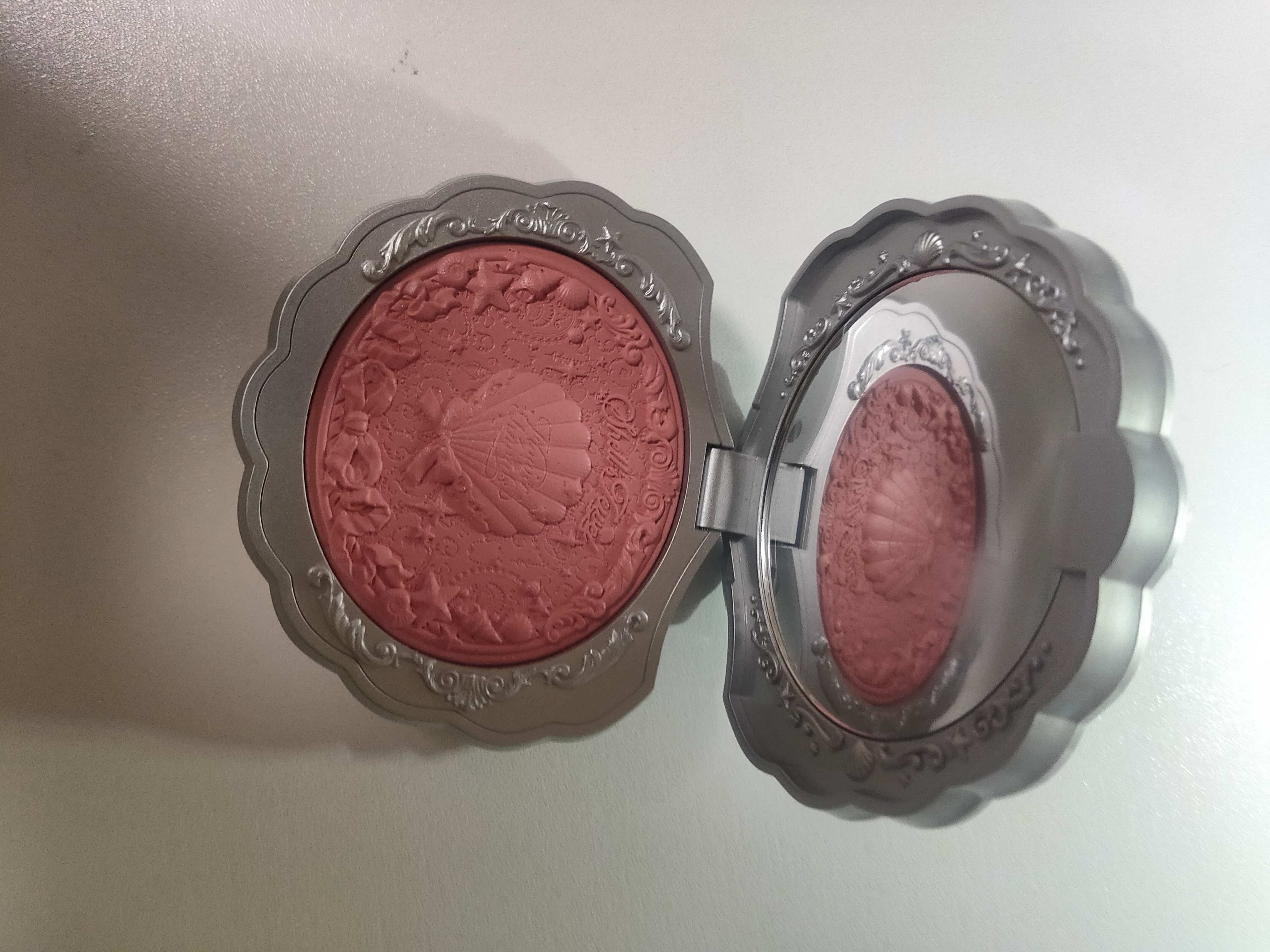 シェルズジュエルコレクション サテンチーク/FlowerKnows/パウダーチークを使ったクチコミ（2枚目）