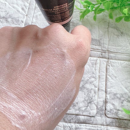 インテンシブ セラム ラディアンス プライマー/BOBBI BROWN/化粧下地を使ったクチコミ(4枚目)