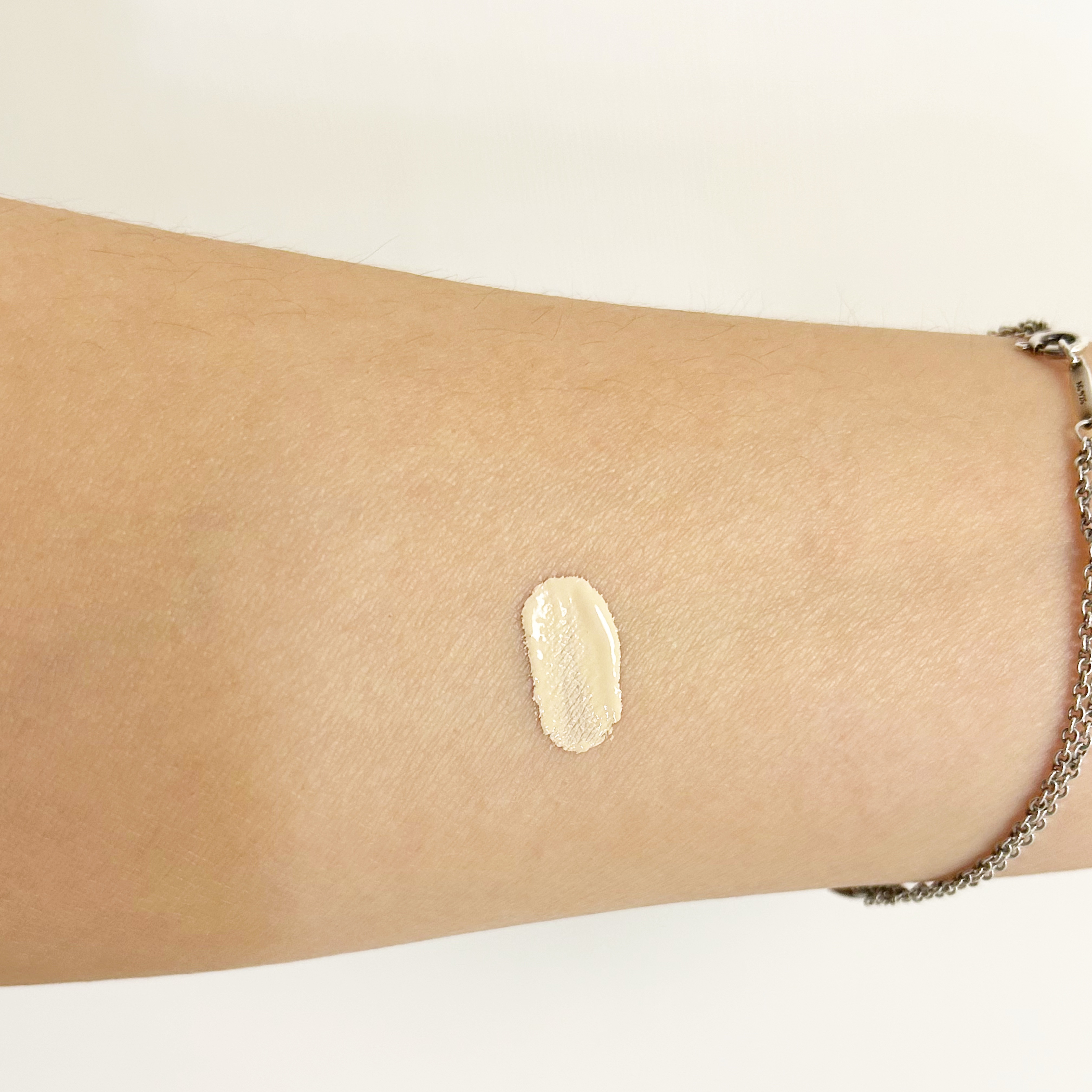 ザ マルチタスカー コンシーラー 020 フェア＜明るい＞/リンメル ロンドン/リキッドコンシーラーを使ったクチコミ（2枚目）