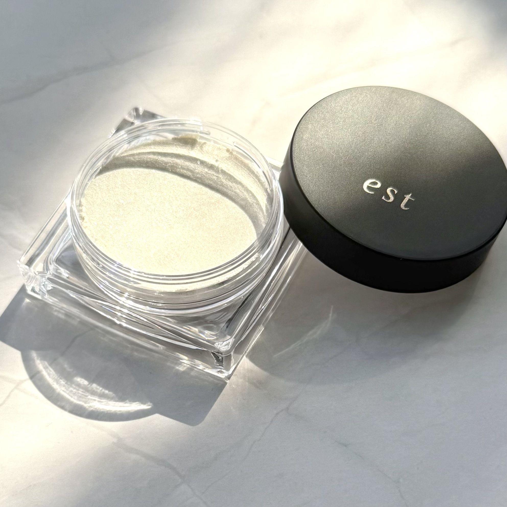 エスト　トランスフィア　リフトアップ　ハイライター/est/クリームハイライトを使ったクチコミ（3枚目）