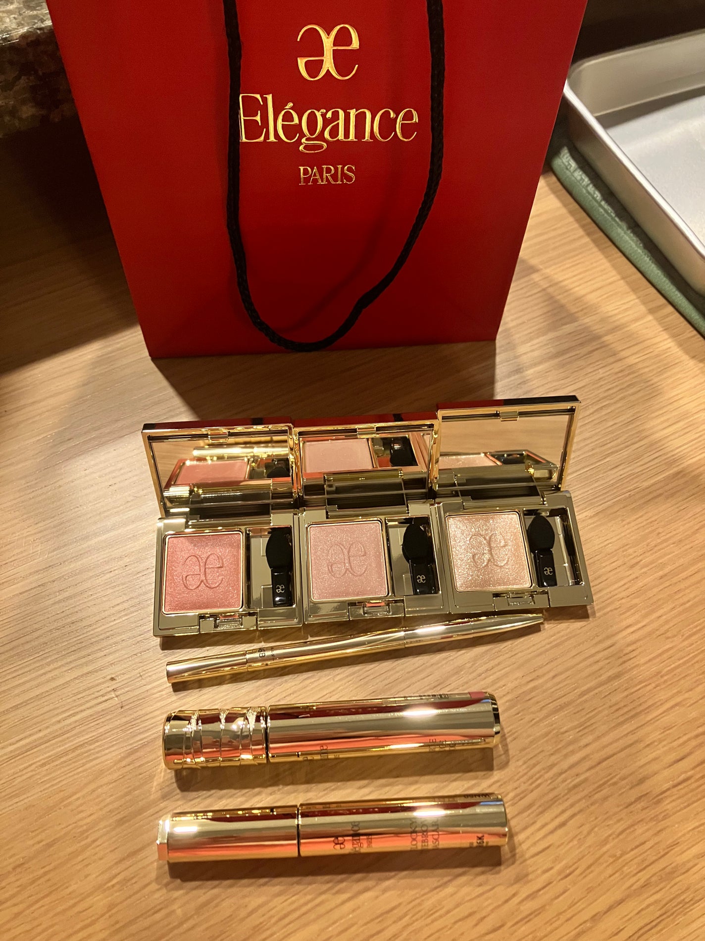 エレガンス ラ プードル オートニュアンス リクスィーズ/Elégance/プレストパウダーを使ったクチコミ(2枚目)