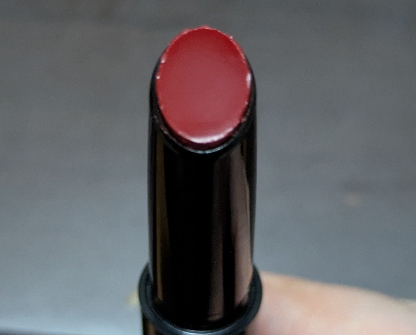 黒は微妙に似合わないけど黒が好き@黒百合 on LIPS 「KATEリップモンスター ツヤバースEX-2 悪魔の快楽1枚目..」(3枚目)