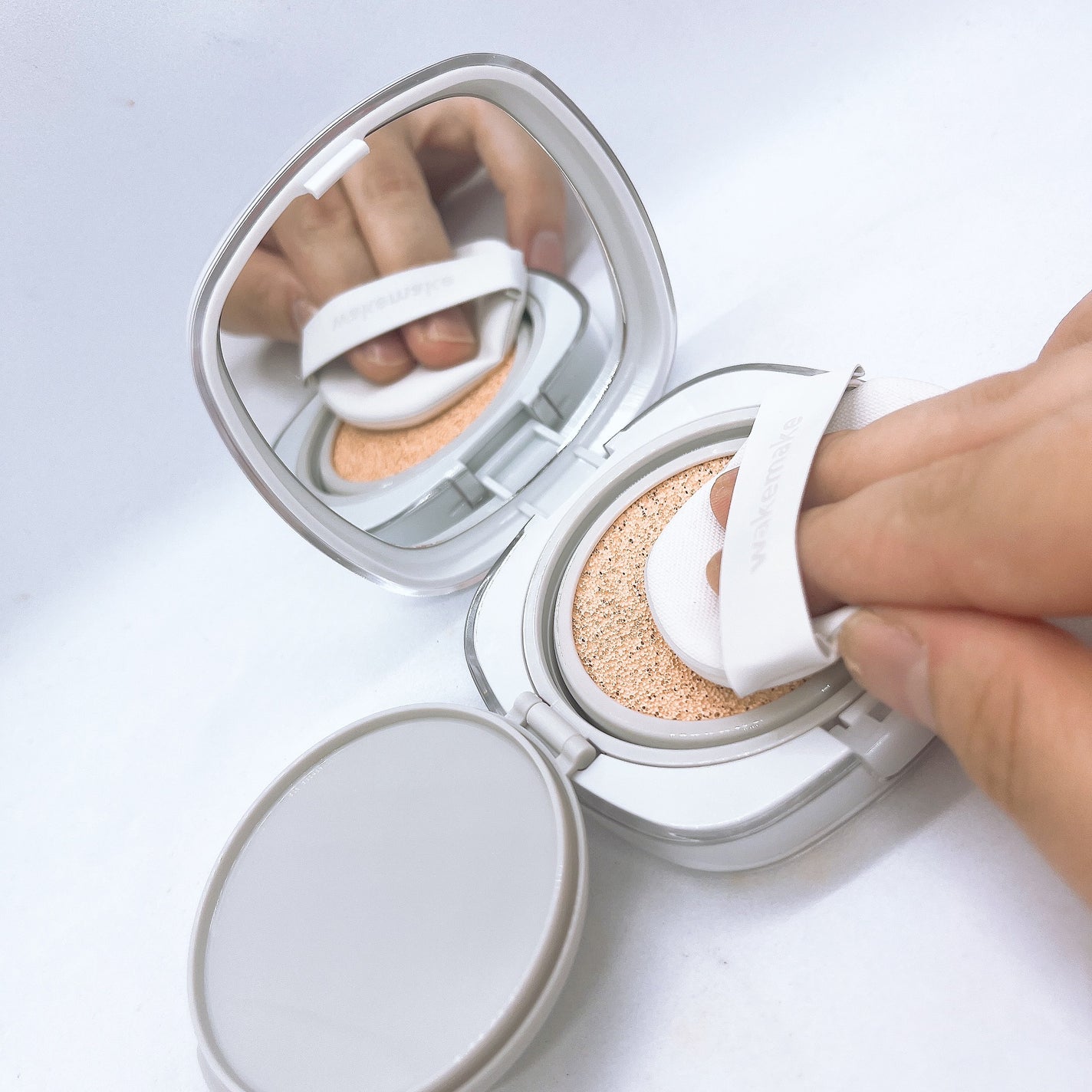 シームレスウェアクッション/wakemake/クッションファンデーションを使ったクチコミ(3枚目)