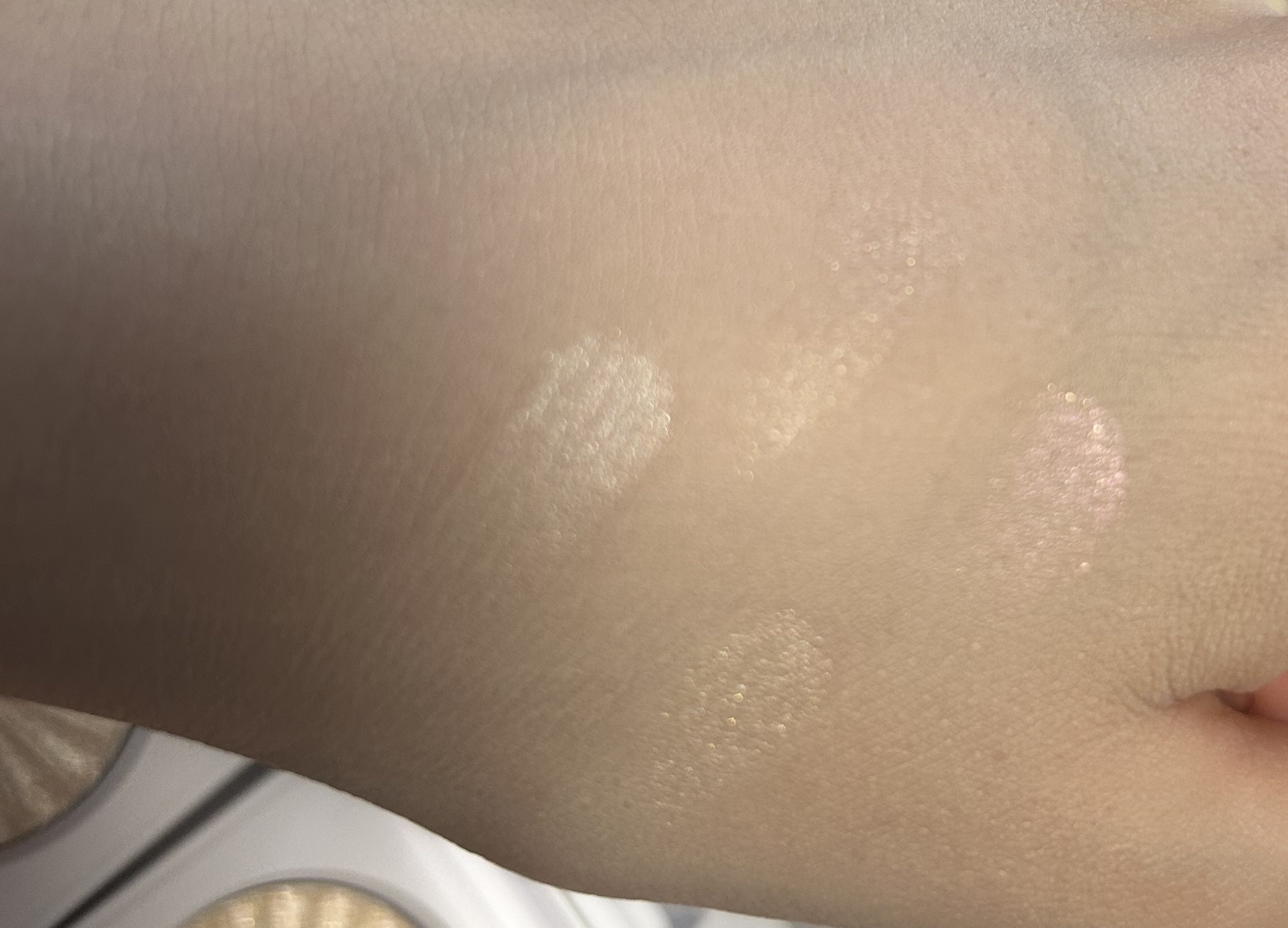 OFRA mini Highlighter/Ofra Cosmetics/パウダーハイライトを使ったクチコミ（3枚目）
