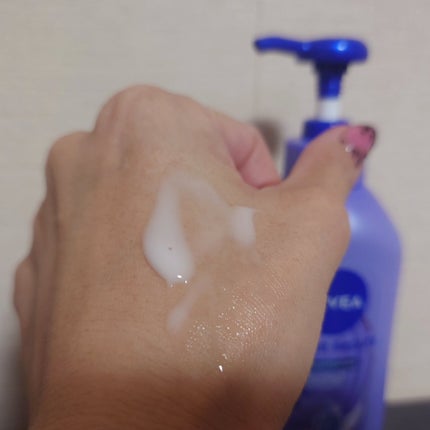 【医薬部外品】ニベア ルーセントビューティ シルクブライトニング ブライトニング美容液ボディミルク/ニベア/ボディミルクを使ったクチコミ(2枚目)